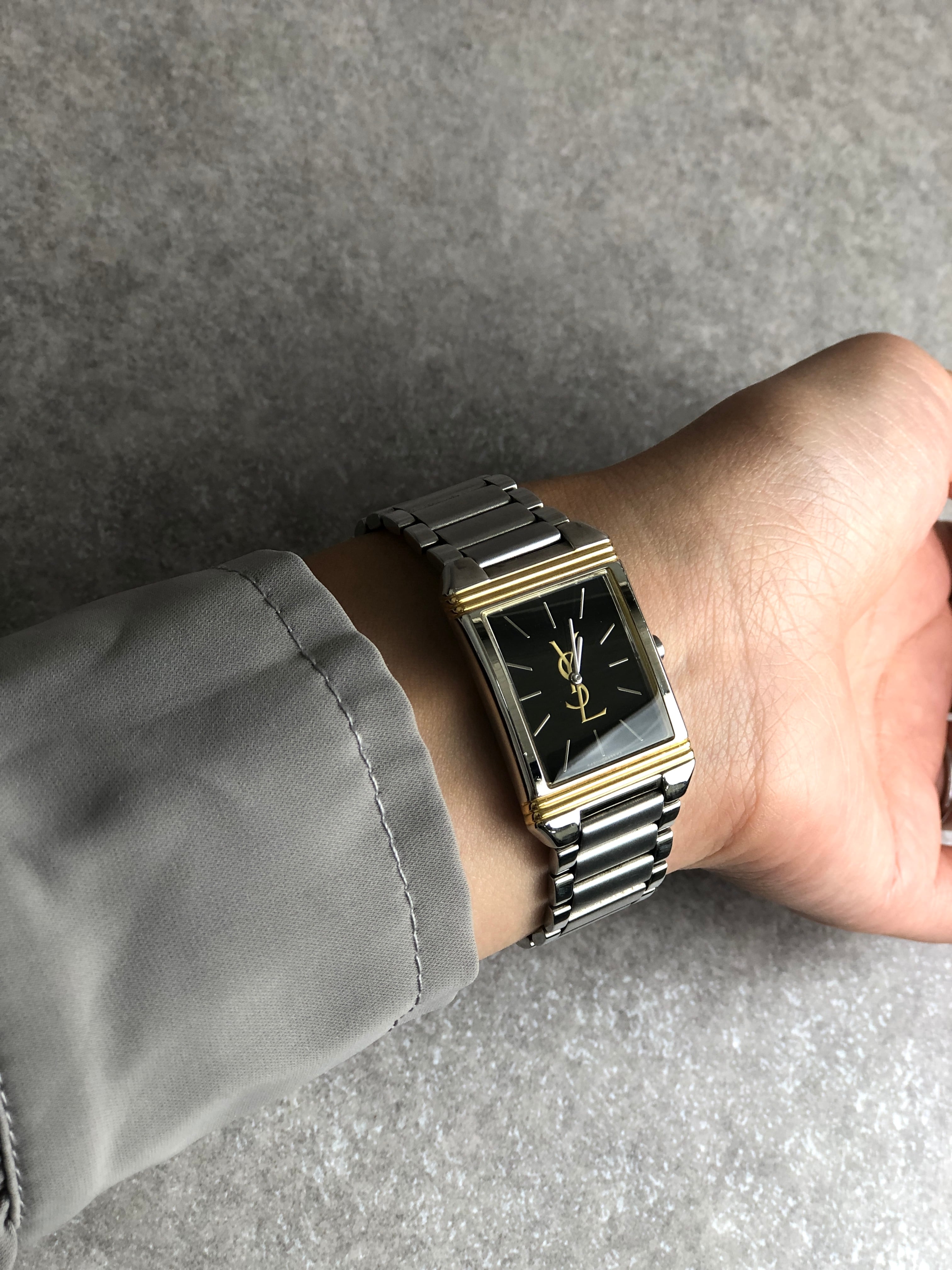Yves Saint Laurent イヴ・サンローラン 腕時計 シルバー