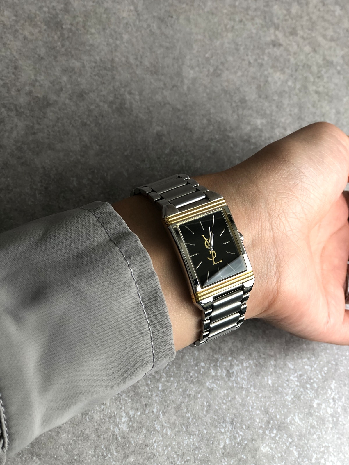 Yves Saint Laurent イヴ・サンローラン 腕時計 シルバー 