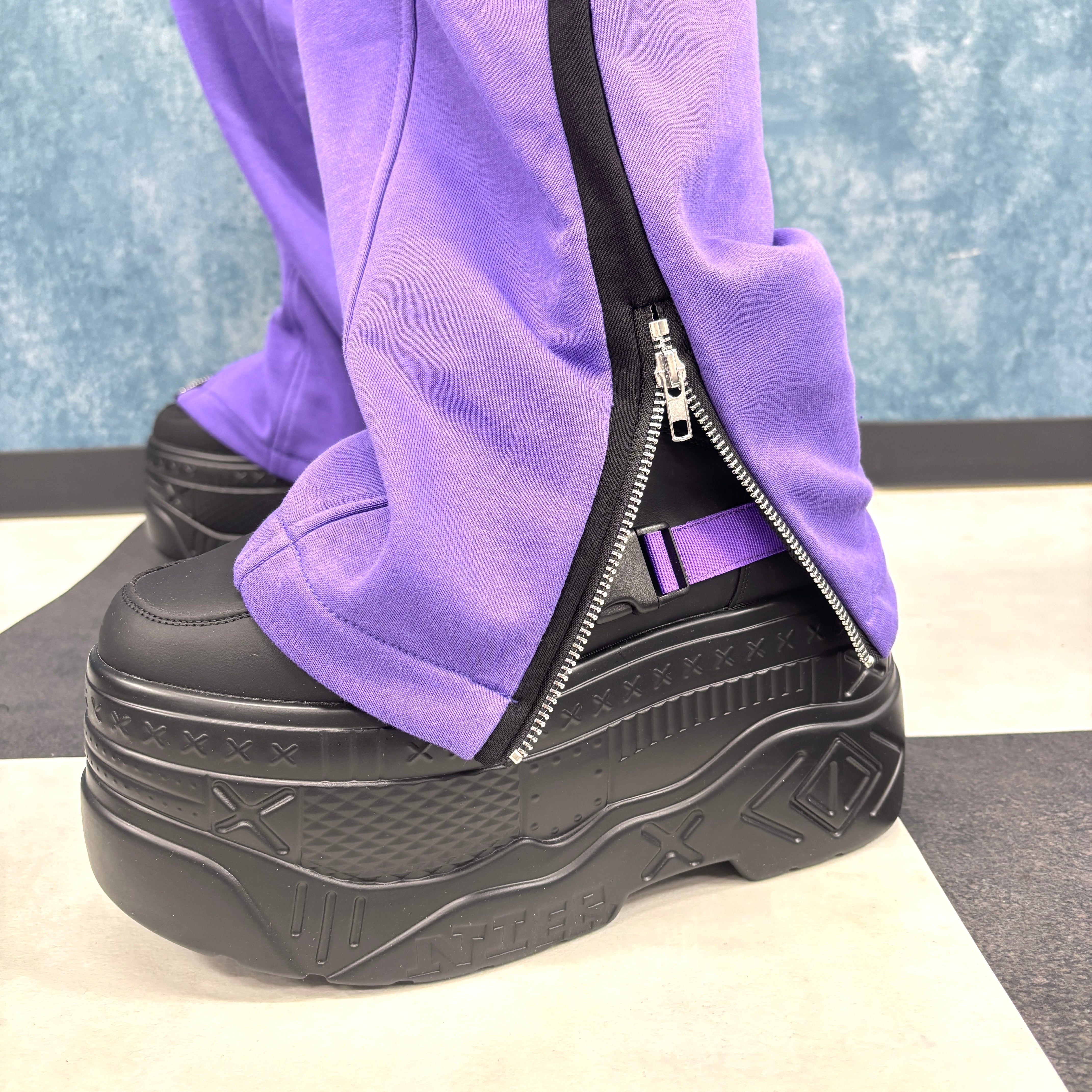 ZIP SLIT PURPLE WIDE PANTS【CHAIN HEART】 | NIER CLOTHING