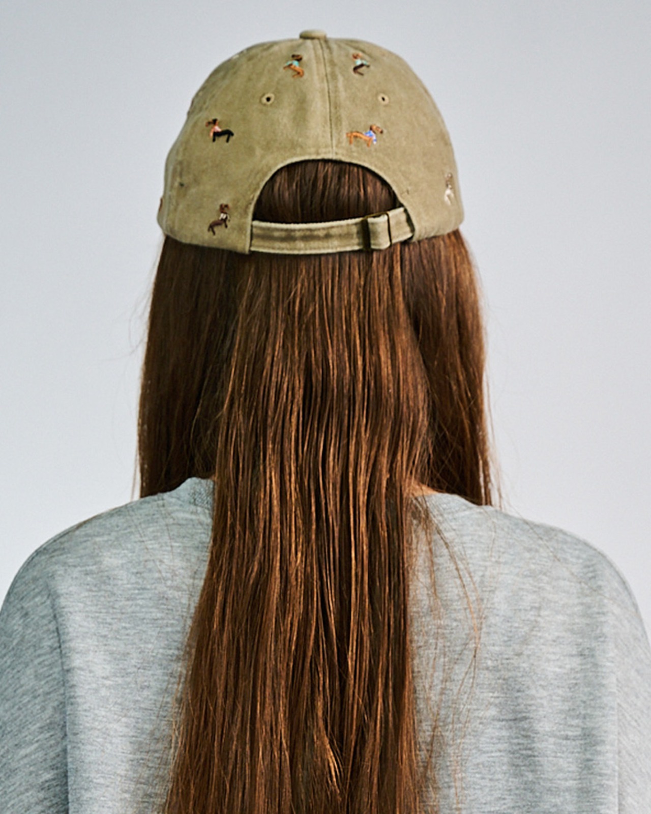 ランダムDOGエンブロイダリーCAP (KHAKI) CQ-49532