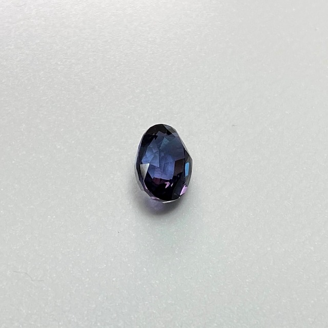 ⁂天然⁂　◇カラーチェンジガーネット◇　1.49ct 　ＡＡＡ　ベキリーブルー