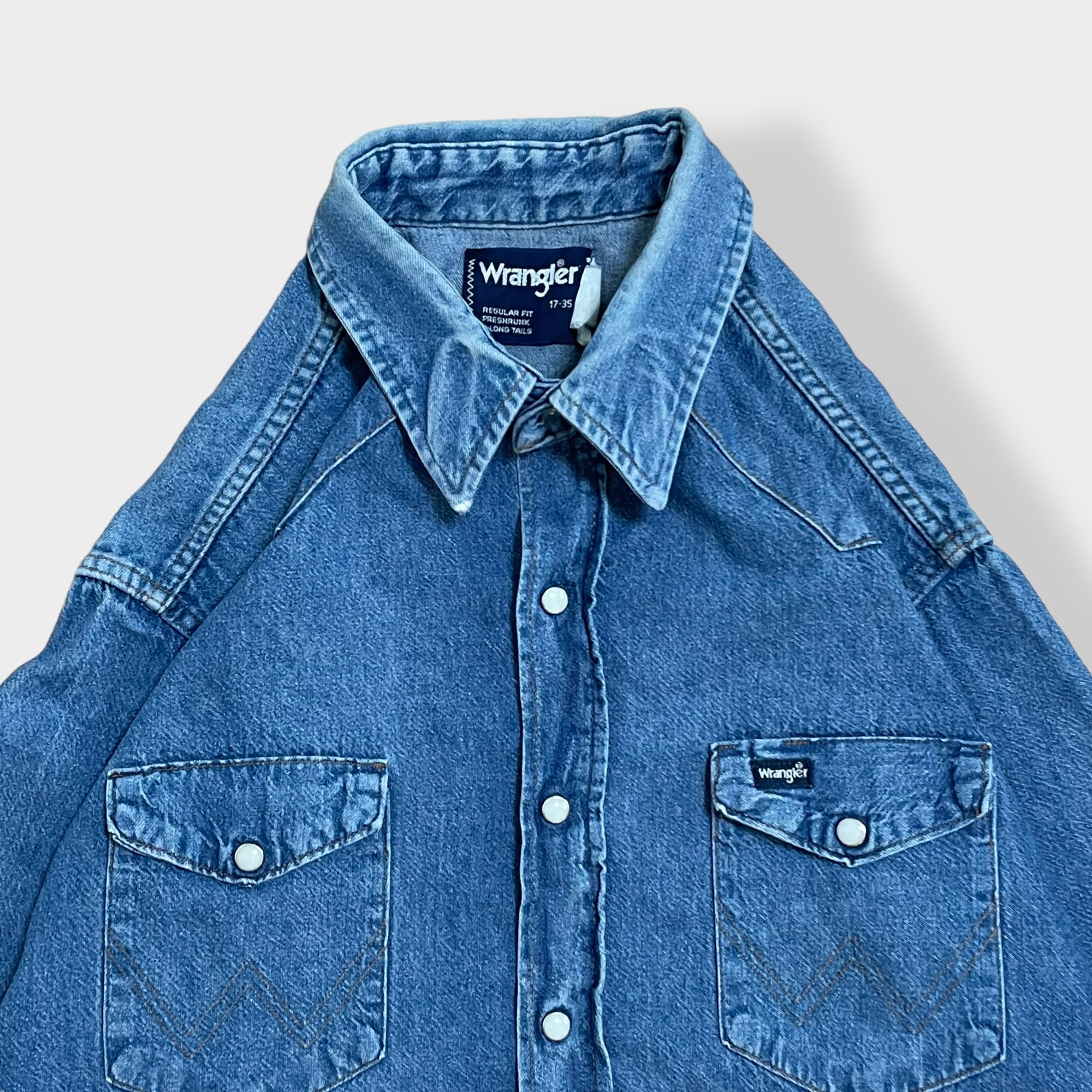 【Wrangler】80s ウエスタンデニムシャツ デニムシャツ ウエスタンシャツ ショルダーヨーク フラップポケット カラーステイ XL相当  ビッグシルエット ラングラー 胸パッチ us古着 | 古着屋手ぶらがbest powered by BASE