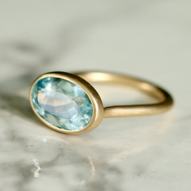 Aquamarine ring / K18