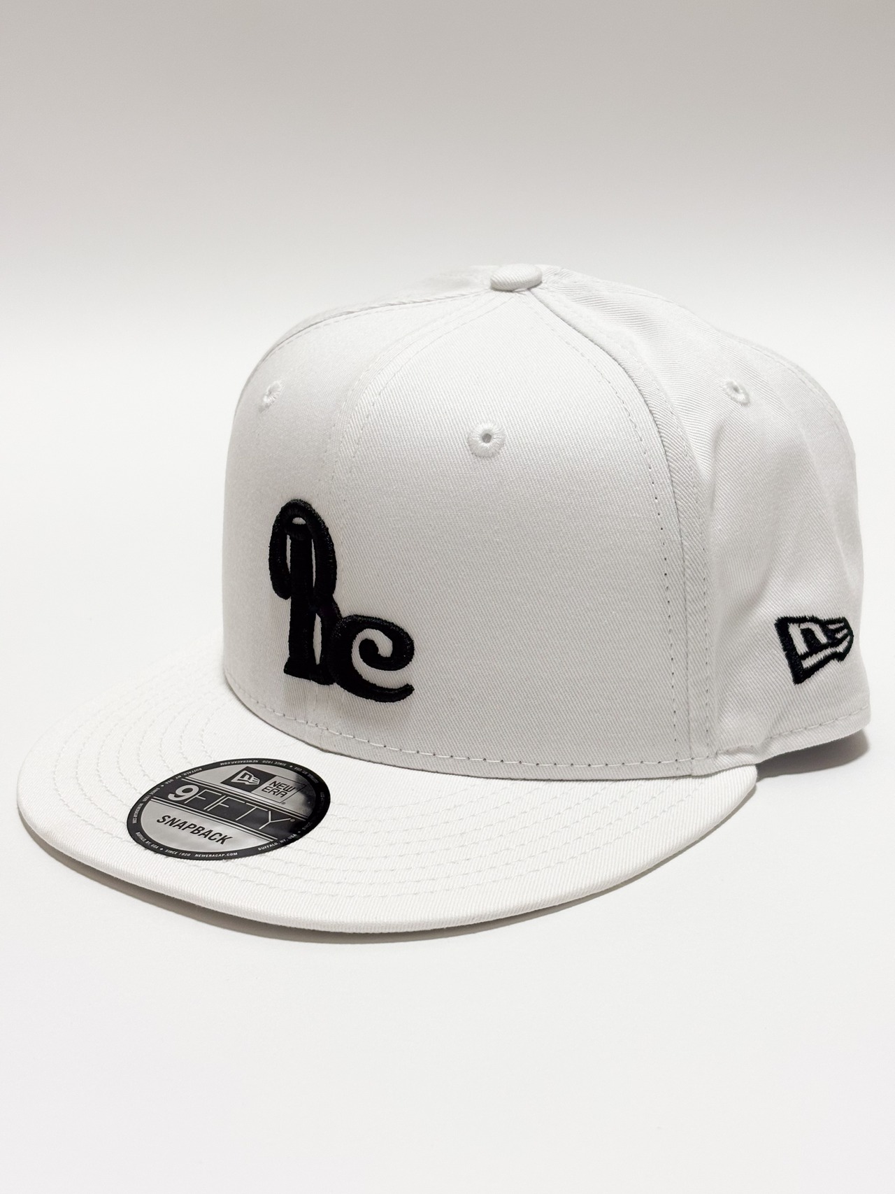 GOLF BOND CLUB 3D NEEDLE CAP WHITE