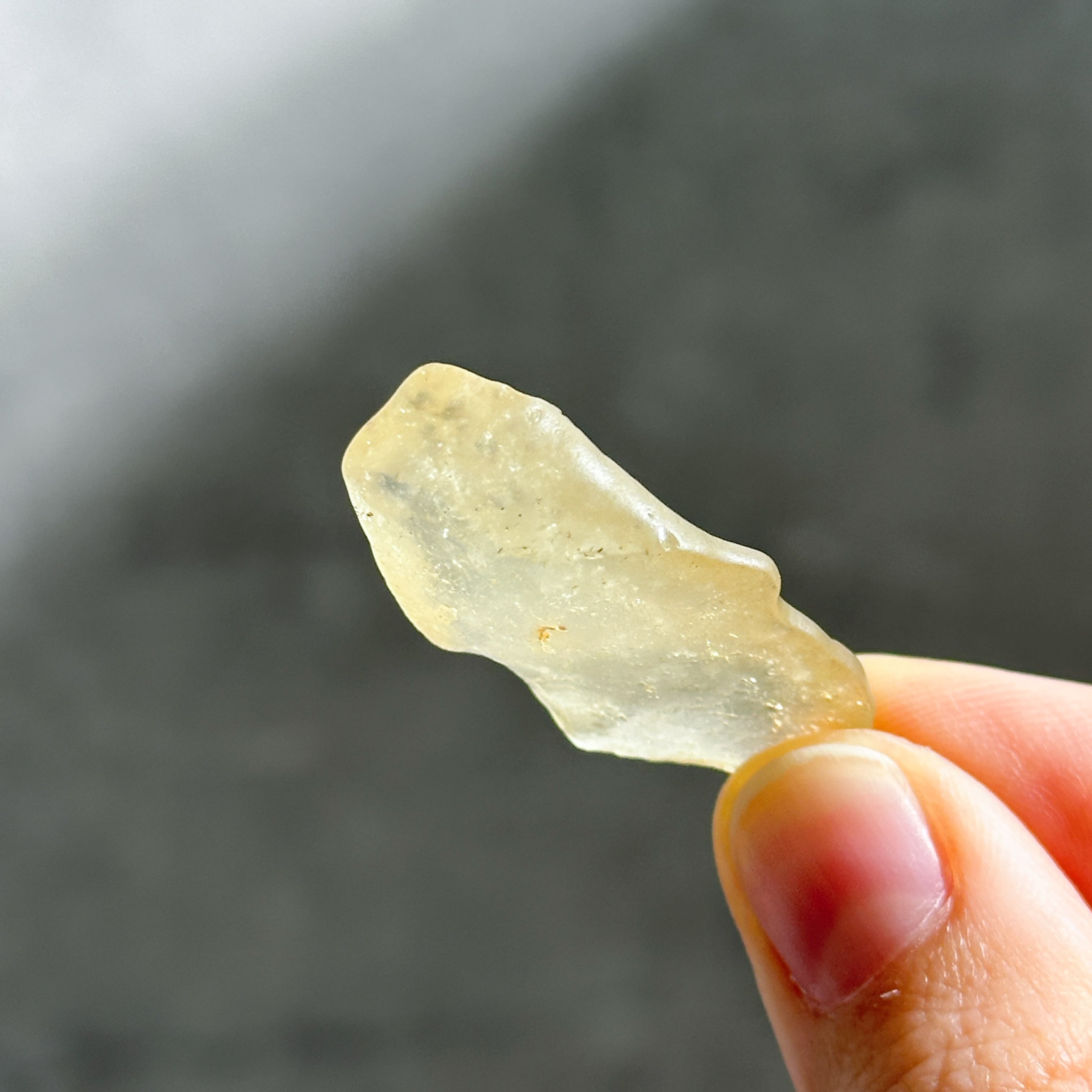 リビアンデザートグラス　原石 リビアンデザートグラス 原石22◇ Libyan Desert Glass ◇天然石・鉱物