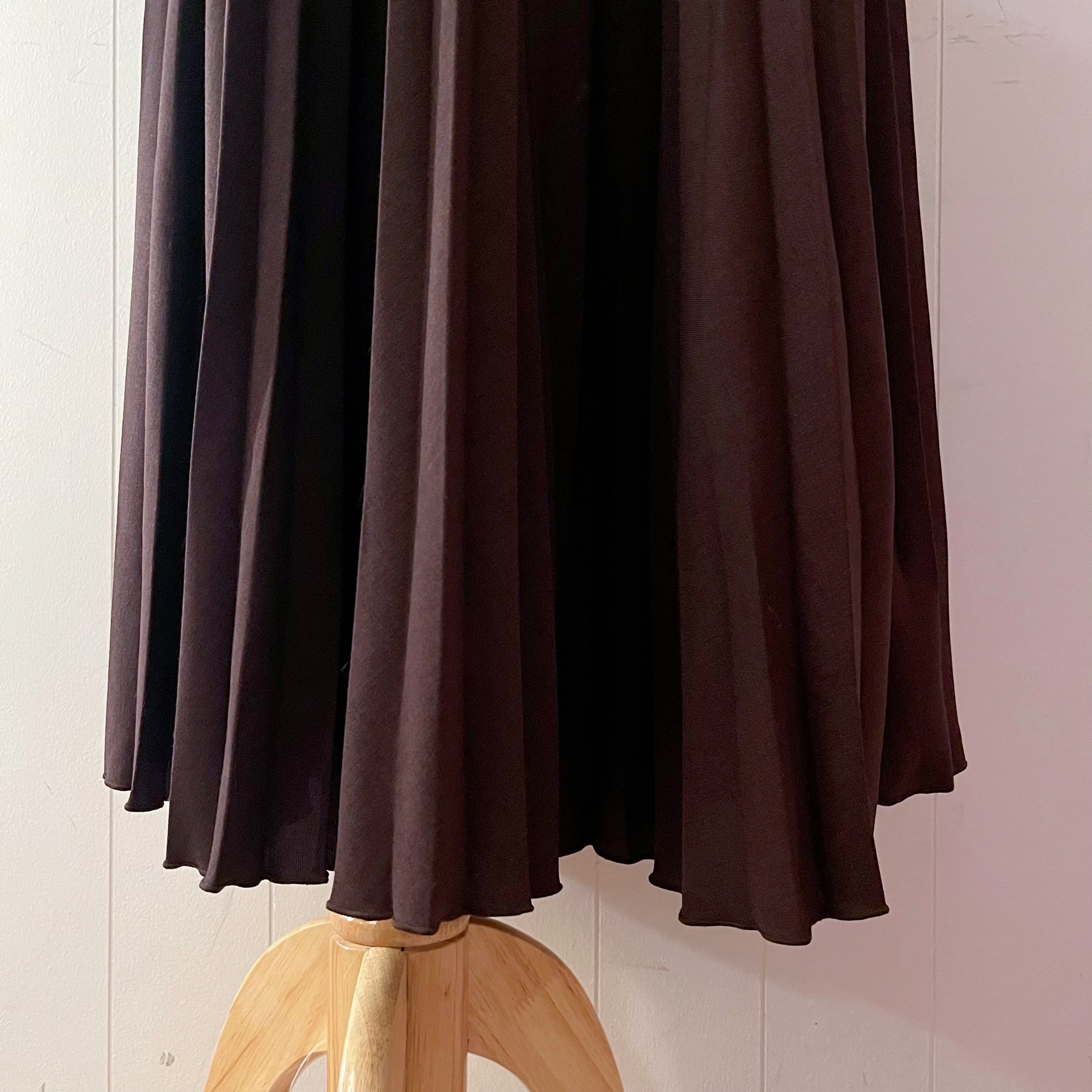 brown accordion pleats skirt