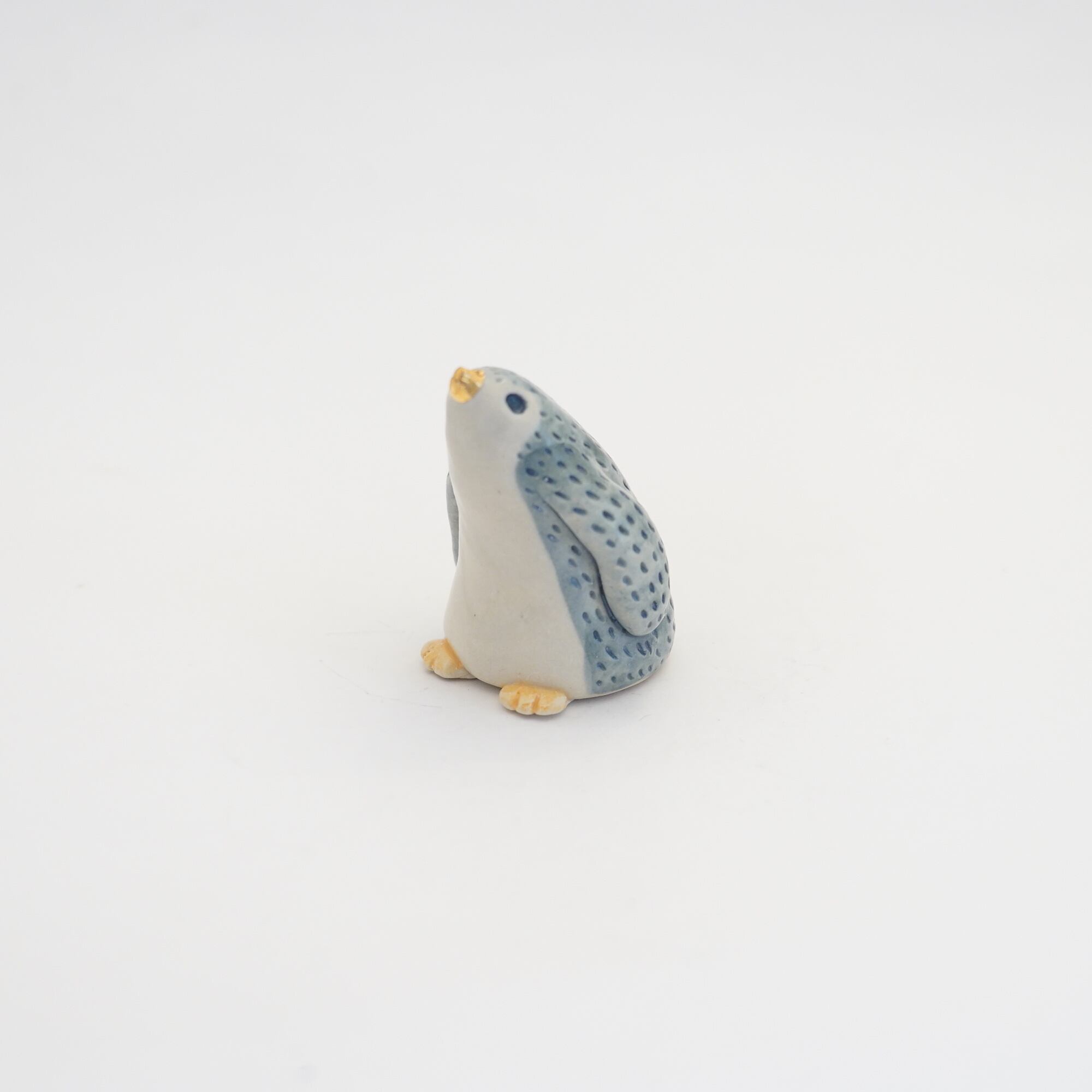 【岩佐悠子】ペンギン置物 B