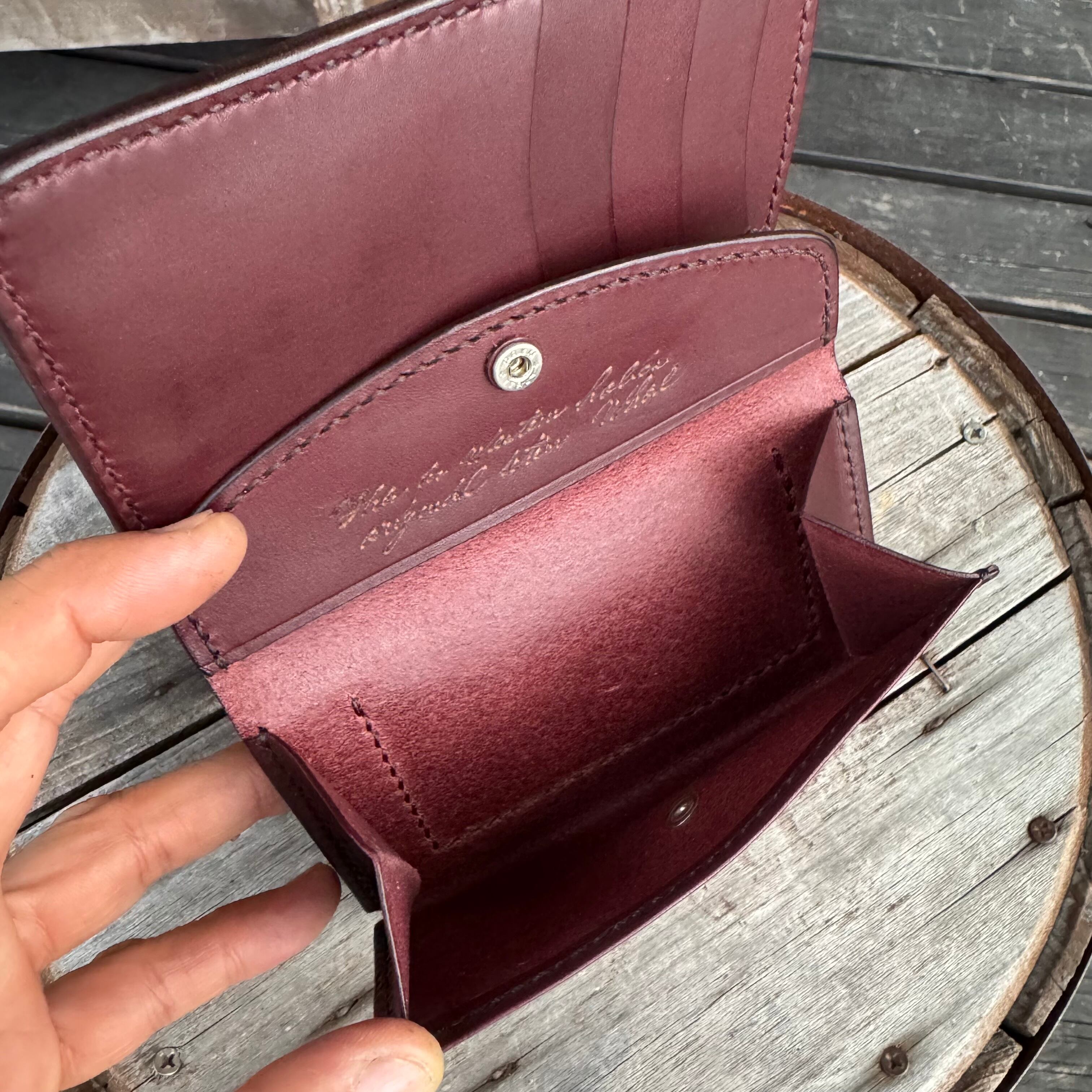 WHOLオリジナル ミドルウォレット ハンドメイド 財布 本革 手縫い