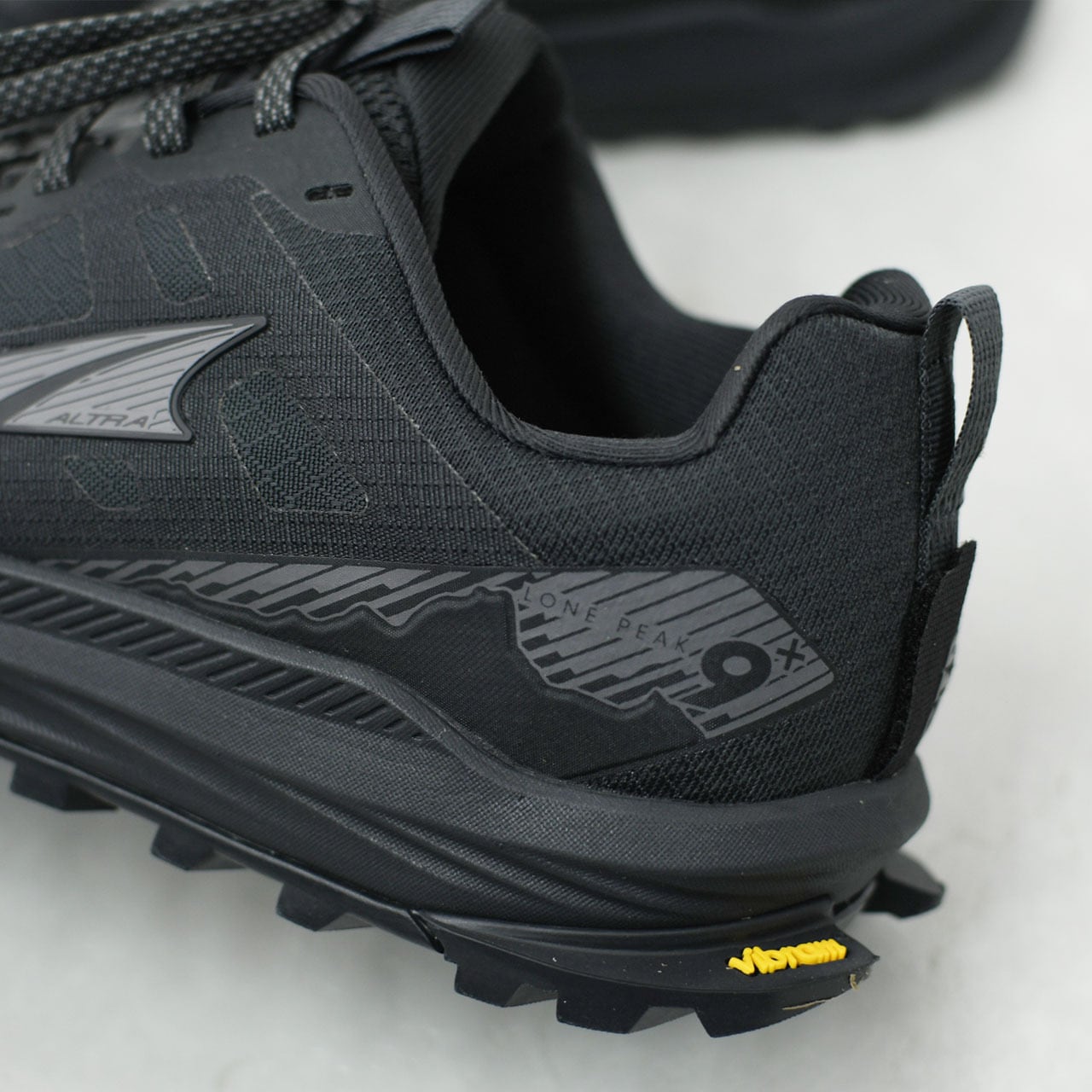 ALTRA [アルトラ] LONE PEAK 9+ WIDE M [AL0A85S1] ローンピーク9+