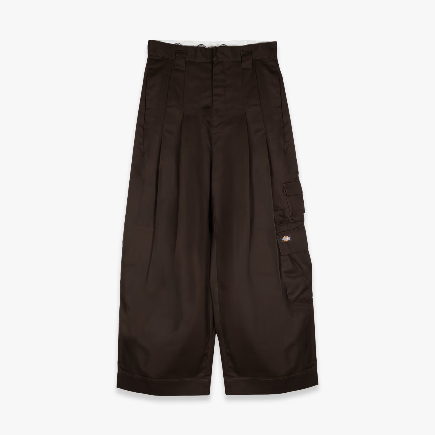 UNEEK BASEMNT - Discover independent style.