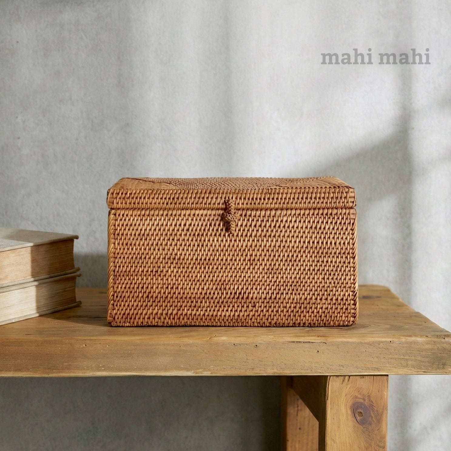 バリ島　マスクケース(モチーフ)　新品未使用　コスメボックス　小物入れ　かご e9464c8fa73215f2d400518ce52c66