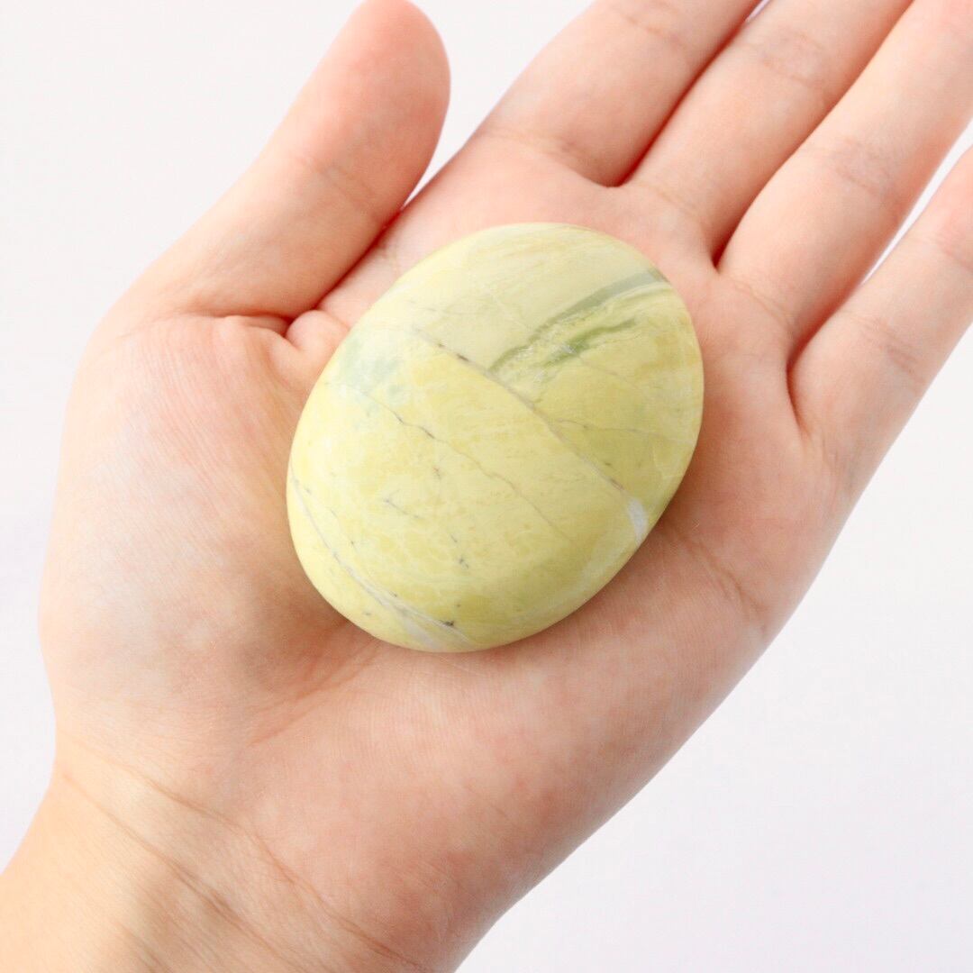 きゅう様 高品質 セレナイト シラー パーム 握り石 アメジスト