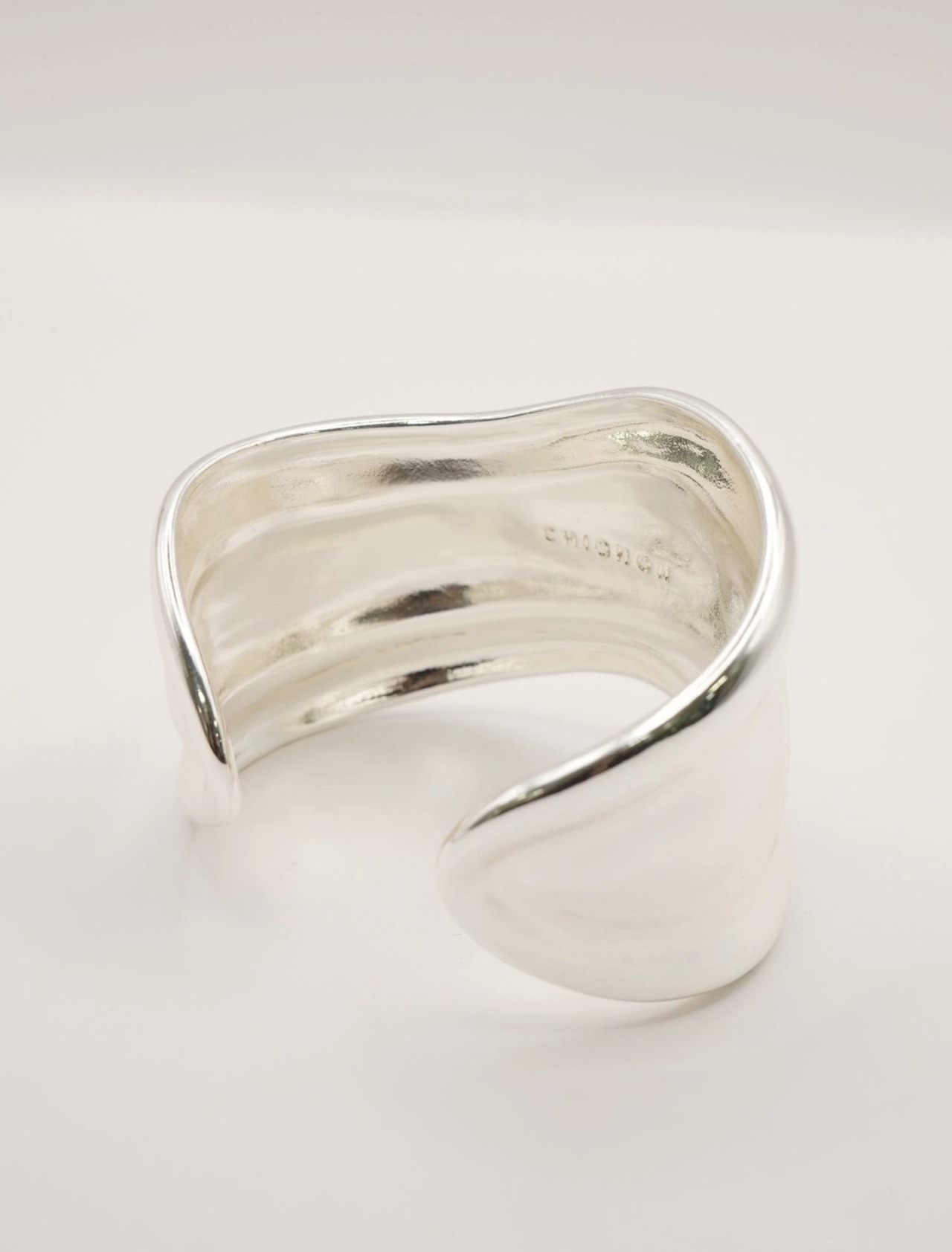 シニオン CHIGNON 幅広ｳｪｰﾌﾞﾊﾞﾝｸﾞﾙ