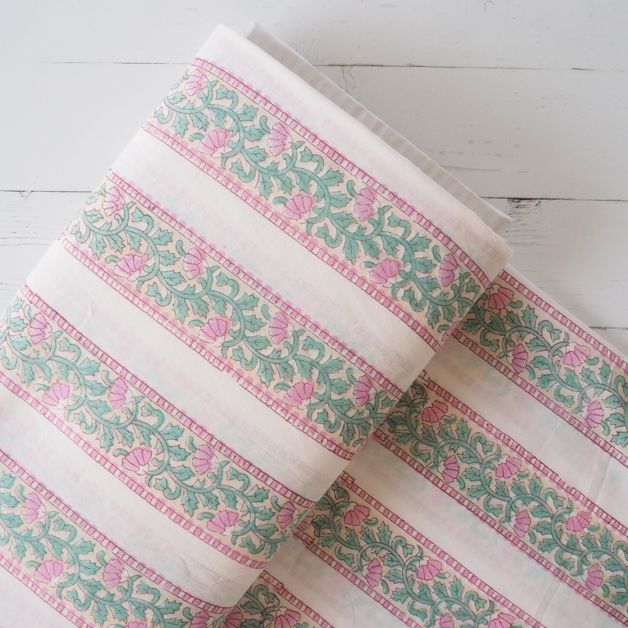 ブロックプリント生地【50cm単位】インド綿 ストライプ柄 薄黄色×ピンク #15522-YL2