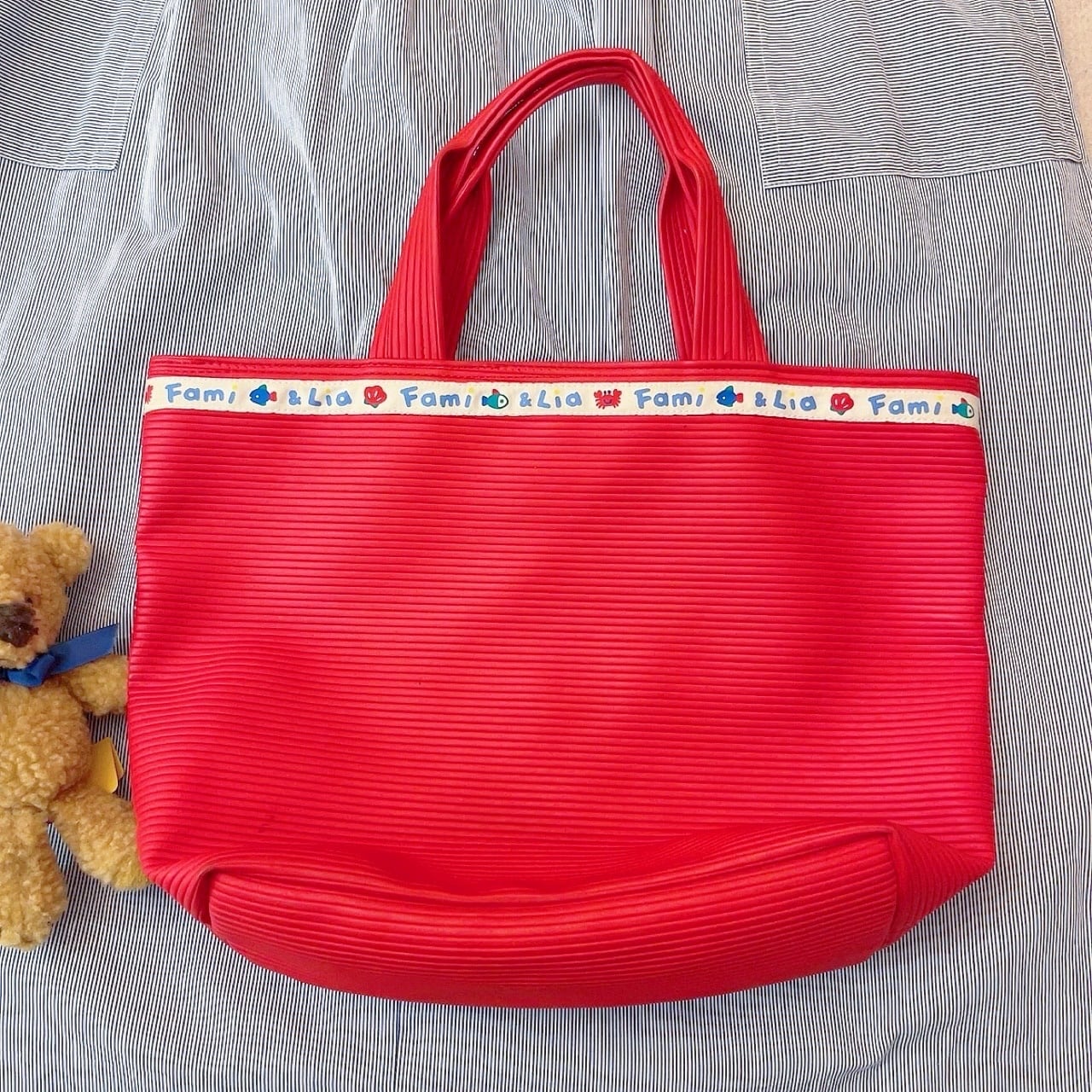 Familiar / red marine tote bag