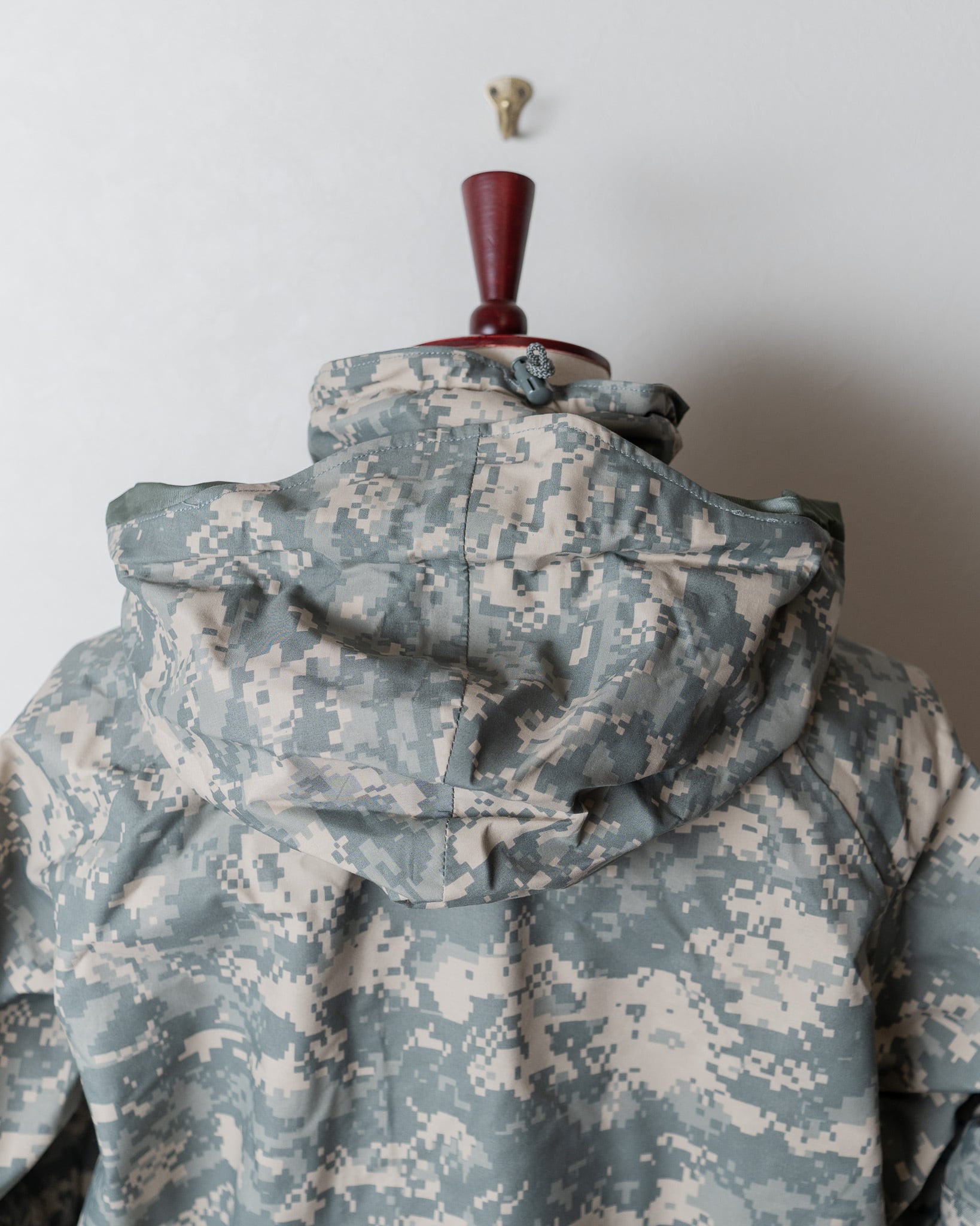 【DEADSTOCK】U.S.Army ECWCS Gen2 ACU GORE-TEX PARKA