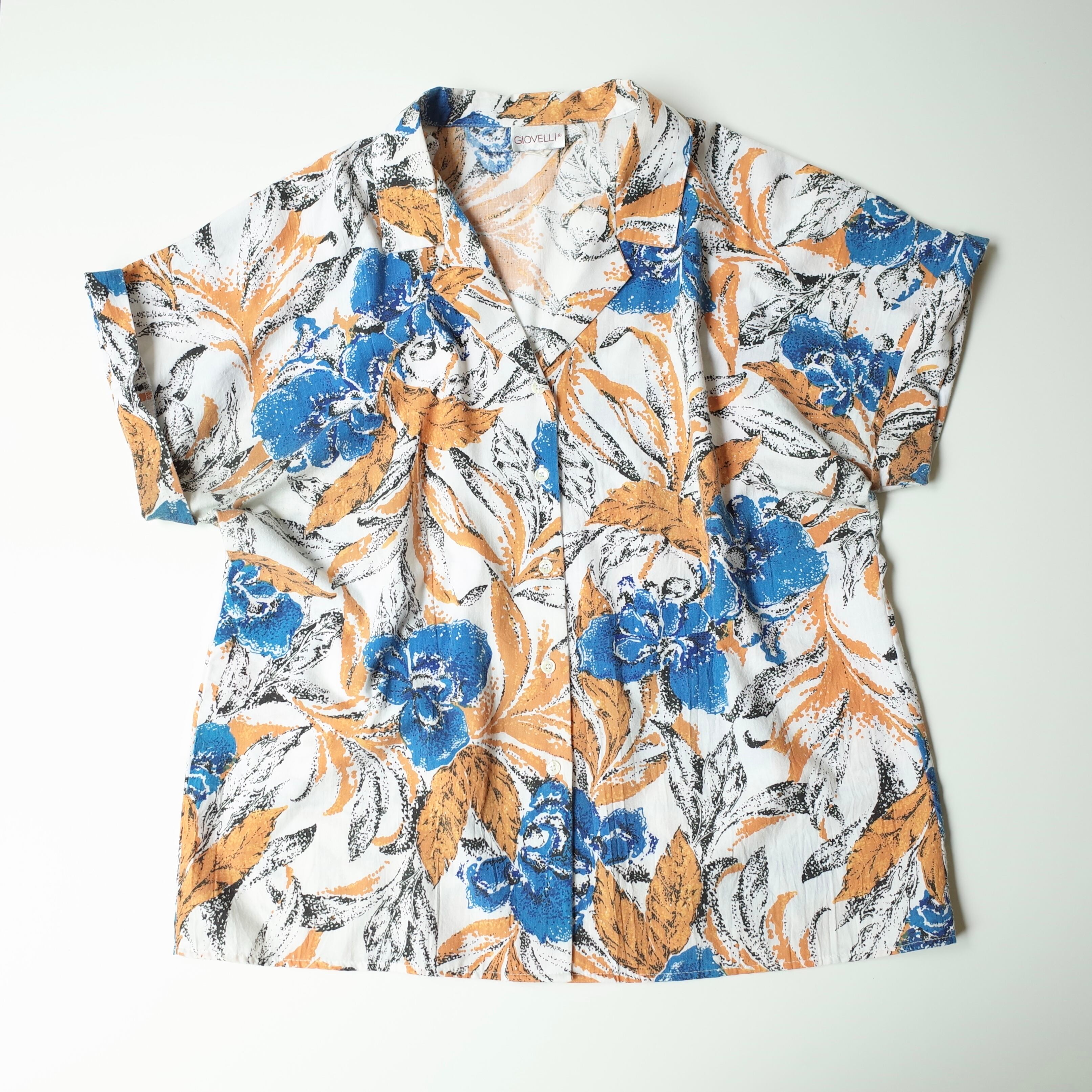 Pattern open collar shirt