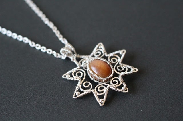 Sunstone silver925 wirewrapping sun pendant