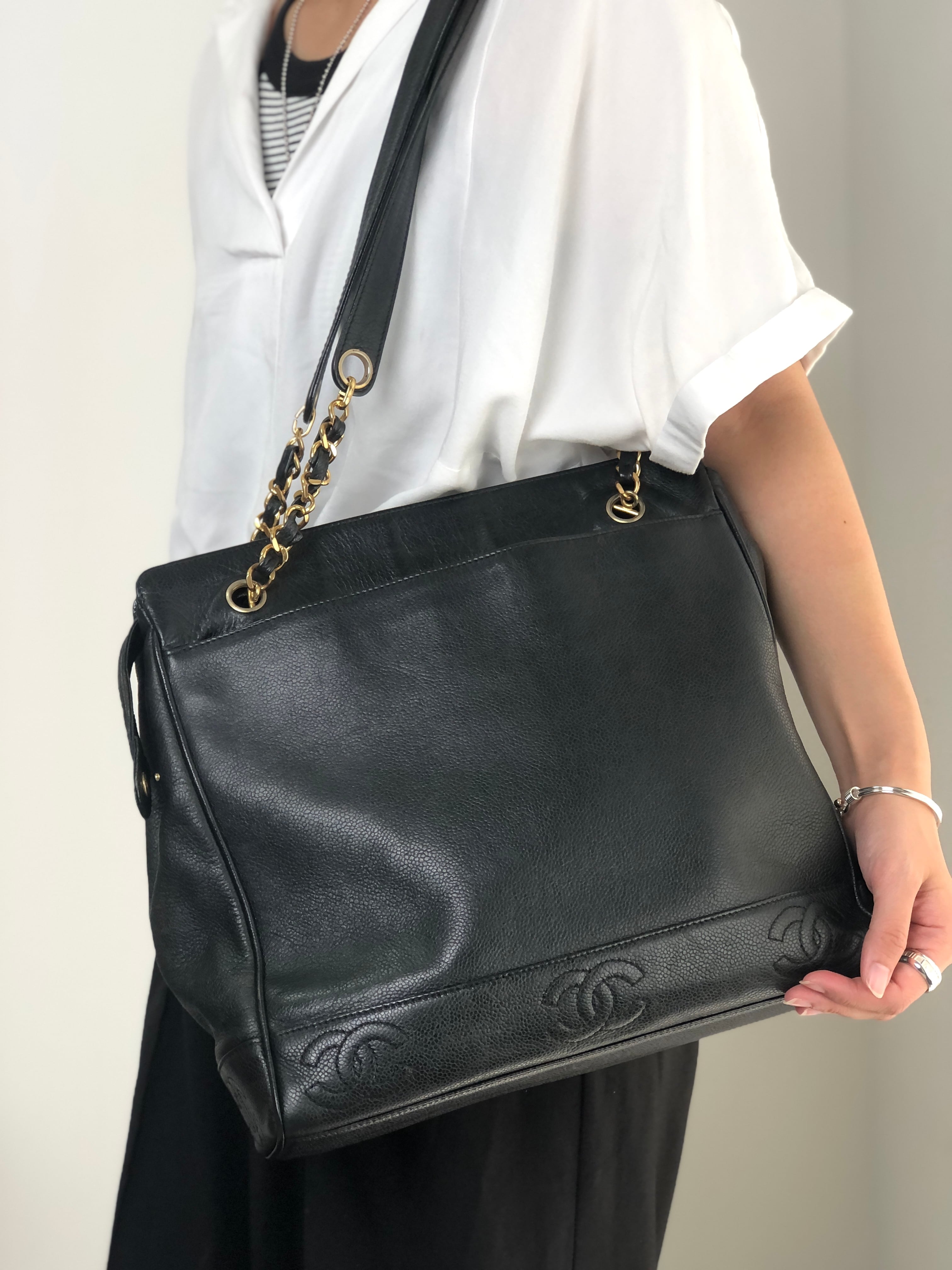 CHANEL シャネル トリプルココ ショルダーバッグ ブラック レザー