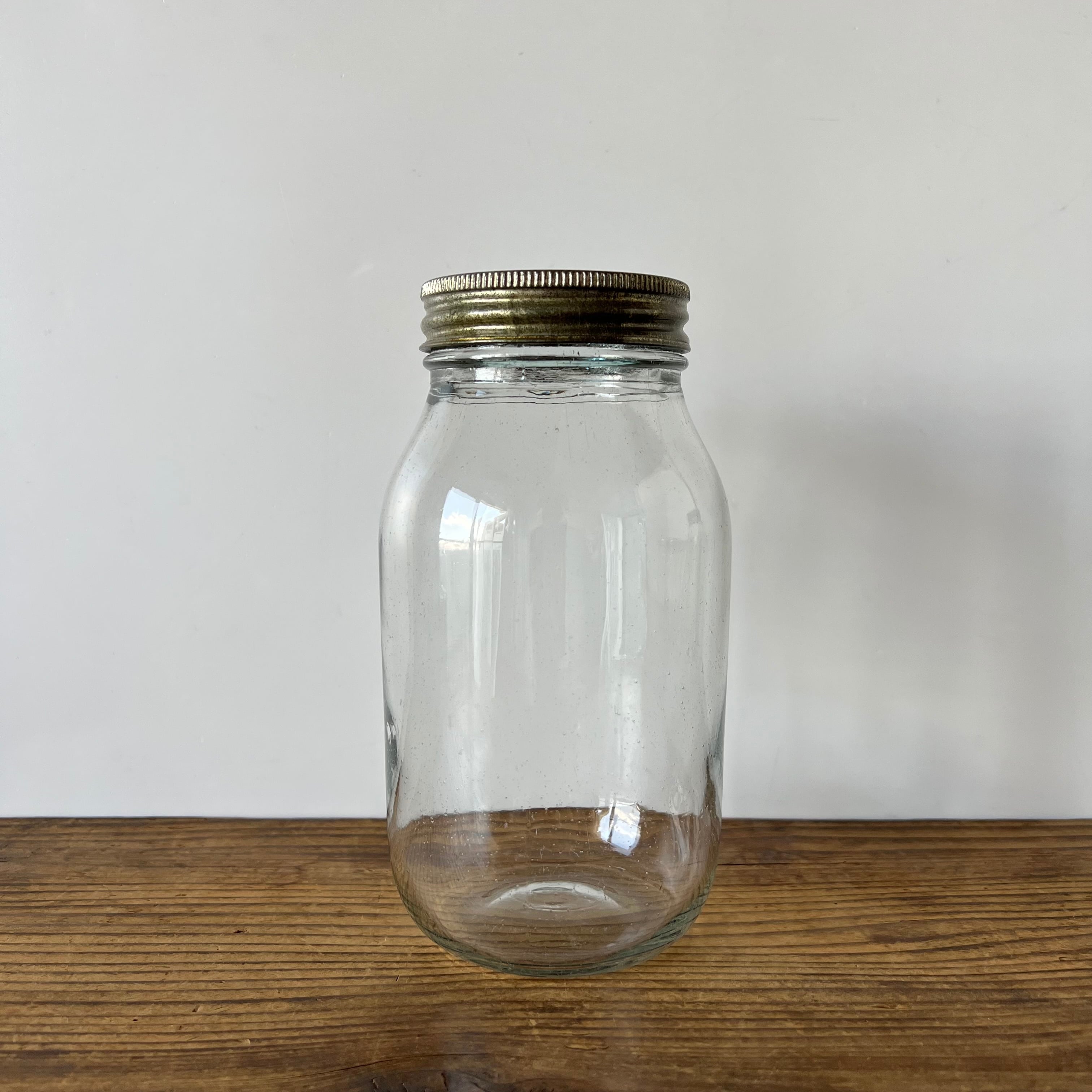 ヴィンテージ ガラスジャー 金属蓋付き　古道具 KARHULA / Glass Jar A | troldhaugen antiques ｜ 北欧アンティーク