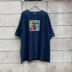 NO CUSTERS Big Tee