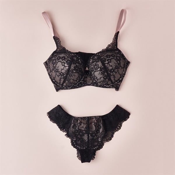 【新品未使用】 BB育乳ブラ　グラマーニュ BBランジェリー アイボリーC70 BB育乳ブラ グラマーニュ [ブラックロゼ] | Hiyoko salon オフィシャル