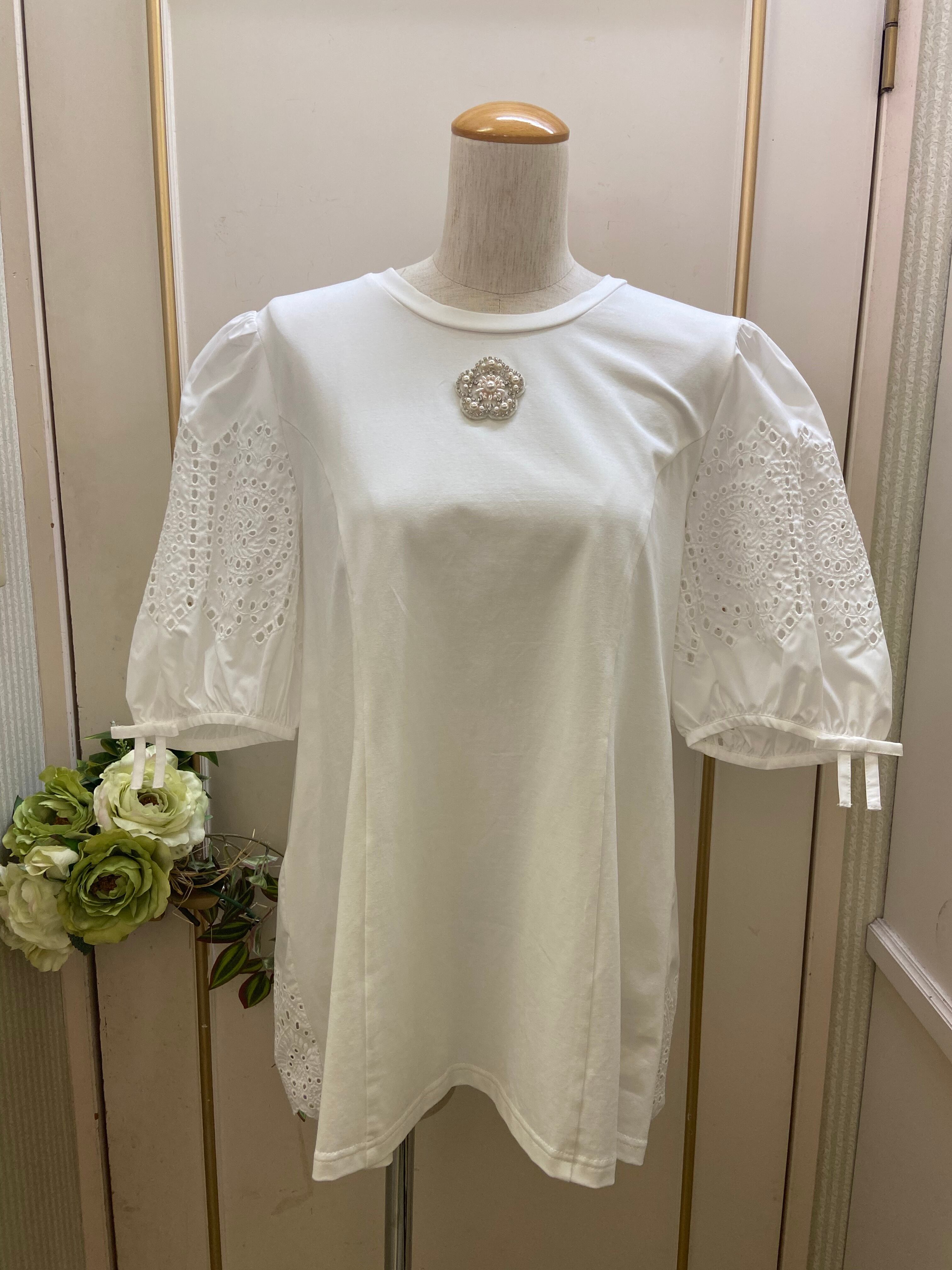 沖縄・離島除く全国届 真っ白レース使いチュニックスーパー