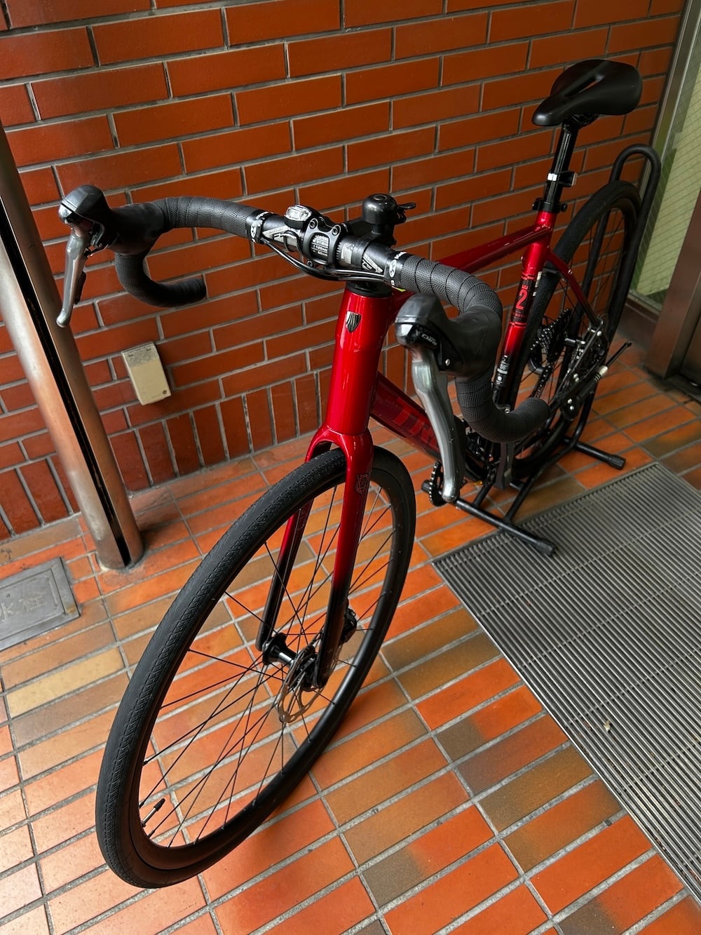 TRRw81) TREK Domane AL 2 Gen 4 (Claris) トレック ロードバイク 中古