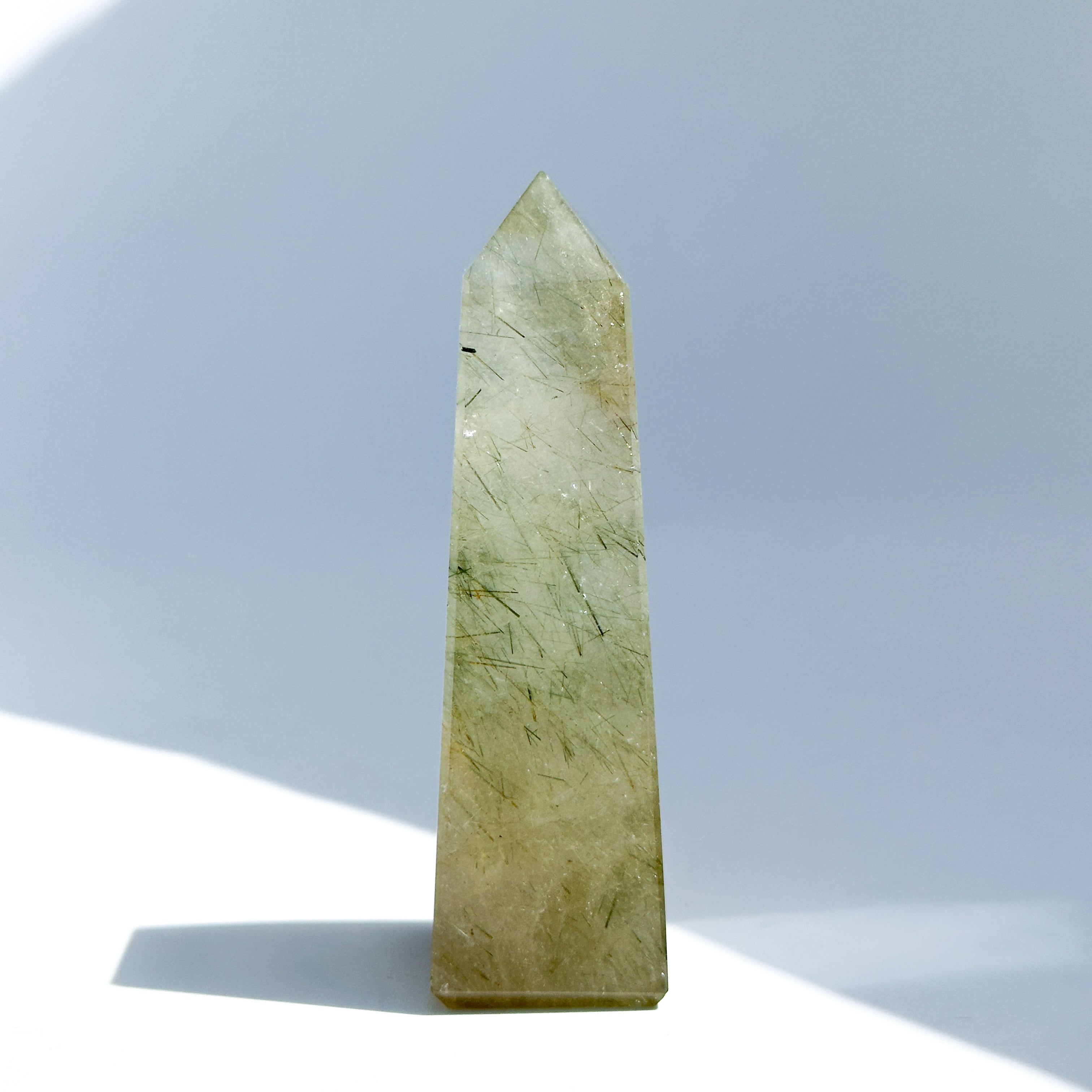 マルチルチルクォーツ タワー 02◇ Multi-Rutile Quartz ◇天然石