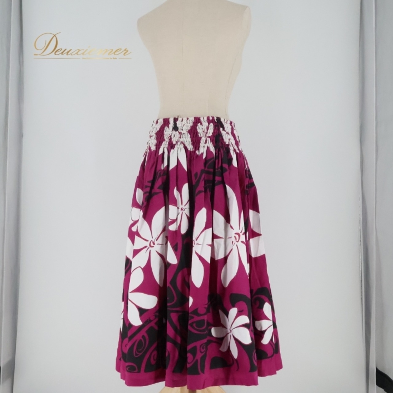 フラダンス 衣装 パウスカート アロハスタンダード パープル系 ALOHA STANDARDS 日本製 シングル ティアレ柄 かわいい 華やか 鮮やか 明るい ハワイアン アロハ ハワイアンプリント フラ ダンス レッスン 練習 花柄 練習着