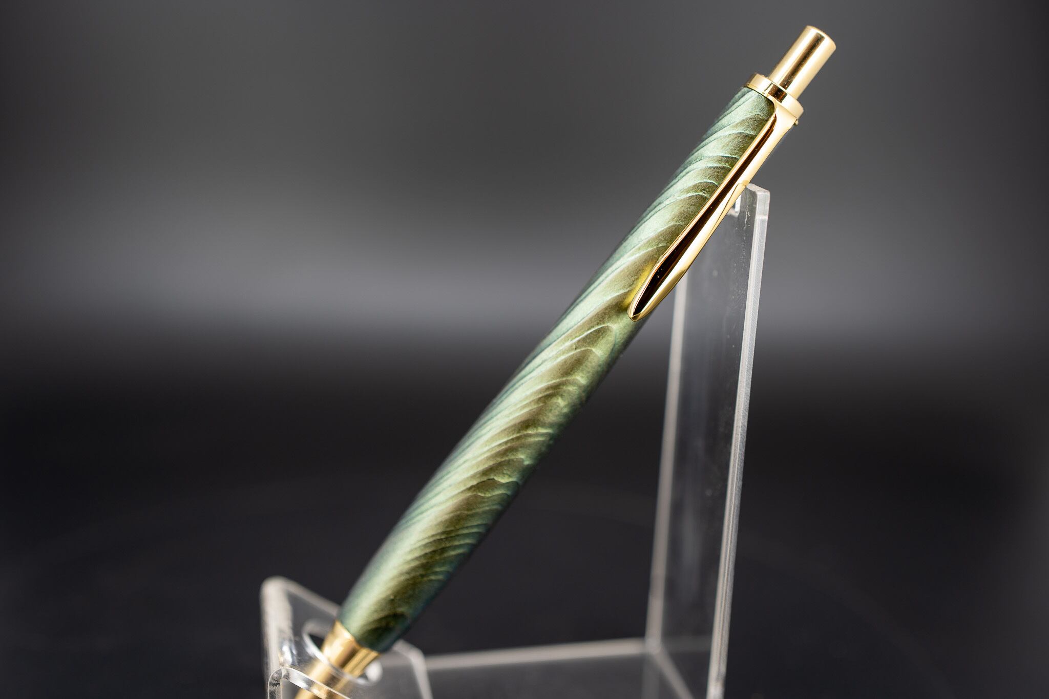 翠煙】春日杉 漆塗 細軸 ③ gold MP | 木軸ペン工房 金杢犀