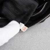 プラダ ショルダーバッグ ブラック ナイロン レザー ヴィンテージ