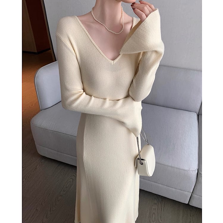 Vネック 長袖 ミモレ丈 ニットワンピース YH9842