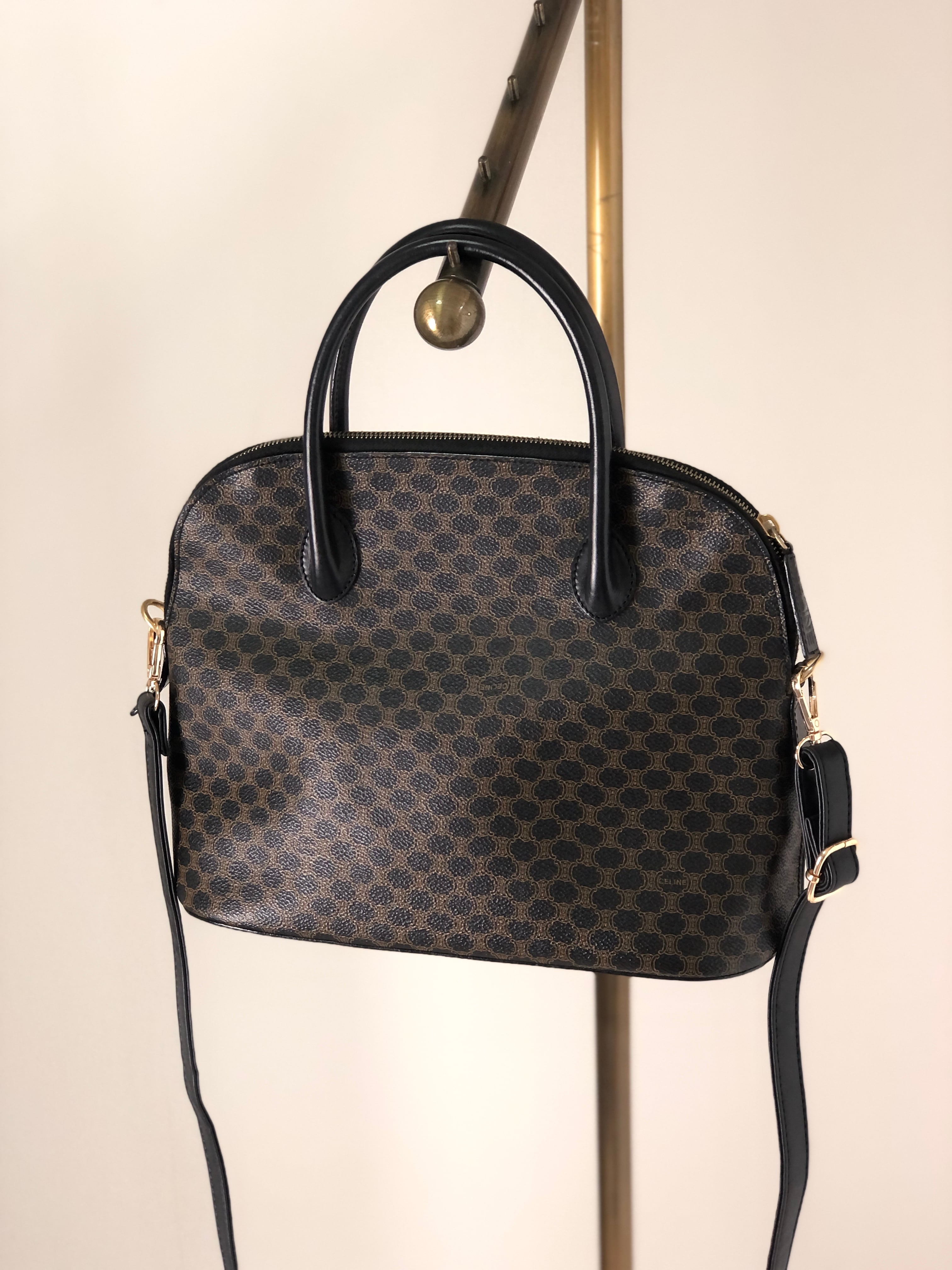 【ヴィンテージ】セリーヌ ショルダーバッグ CELINE セリーヌ ショルダーバッグ ブラック ロゴ レザー vintage