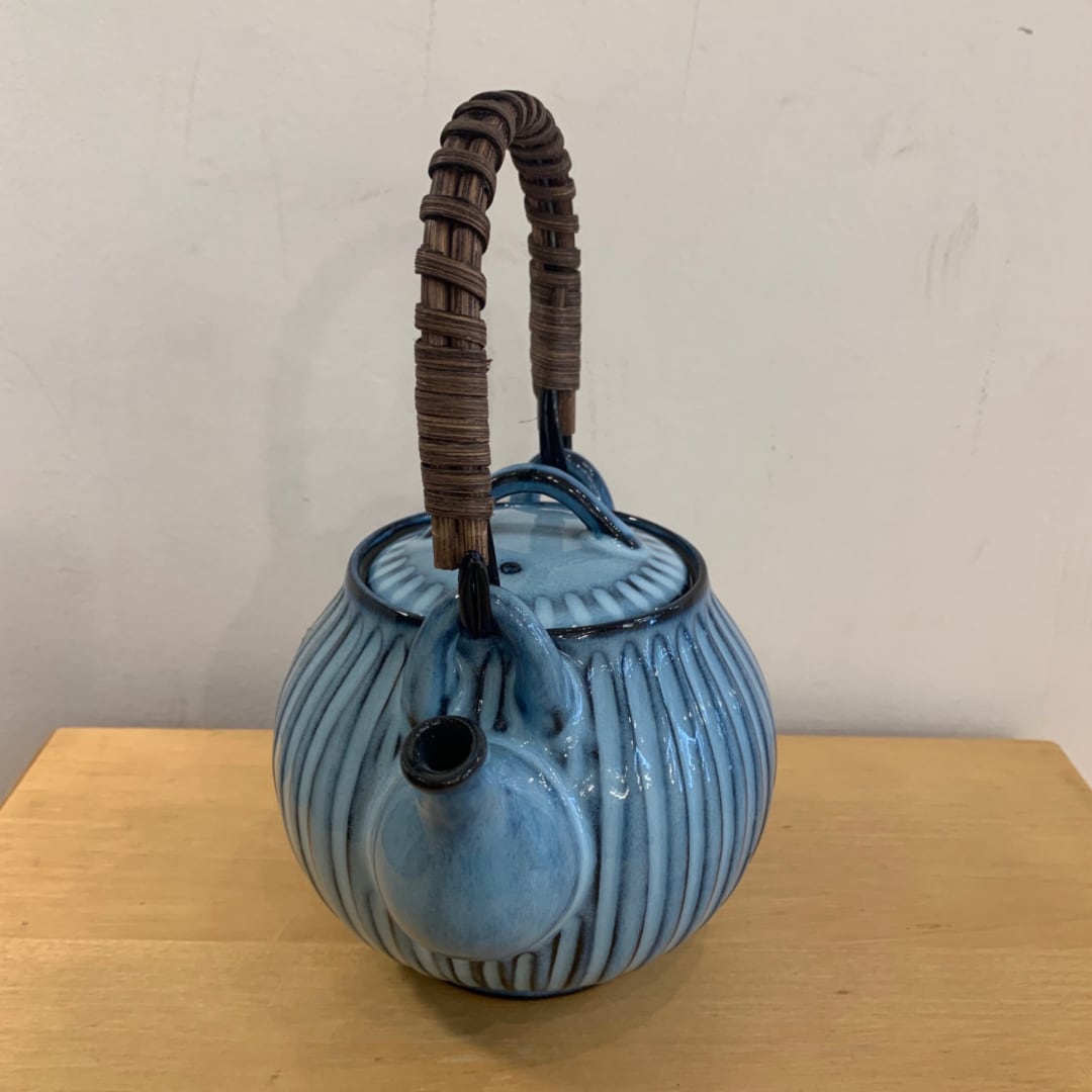 【波佐見焼】【利左エ門窯】【土瓶】【ブルー彫】　青　750cc