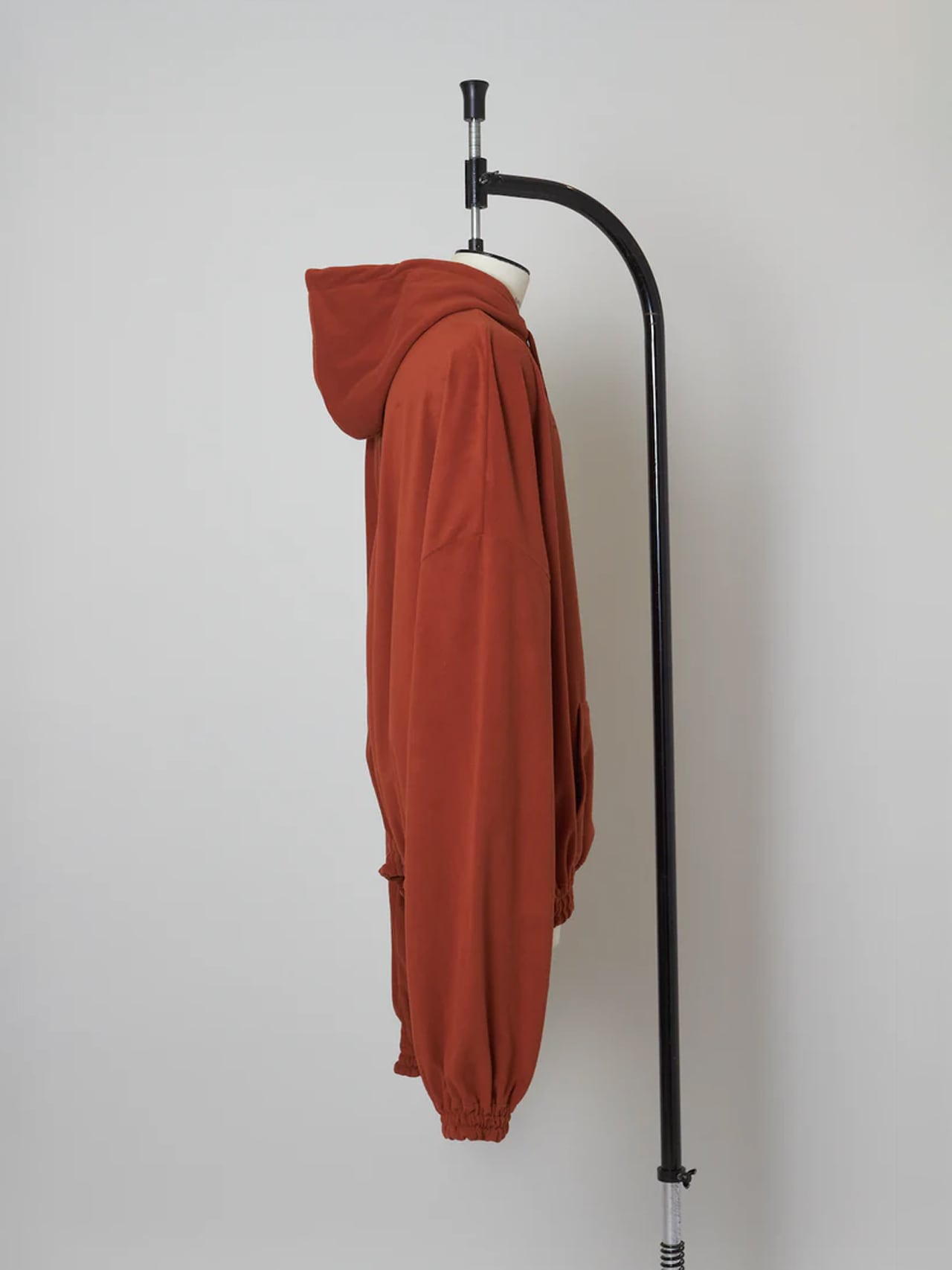 UNEEK BASEMNT - Discover independent style.