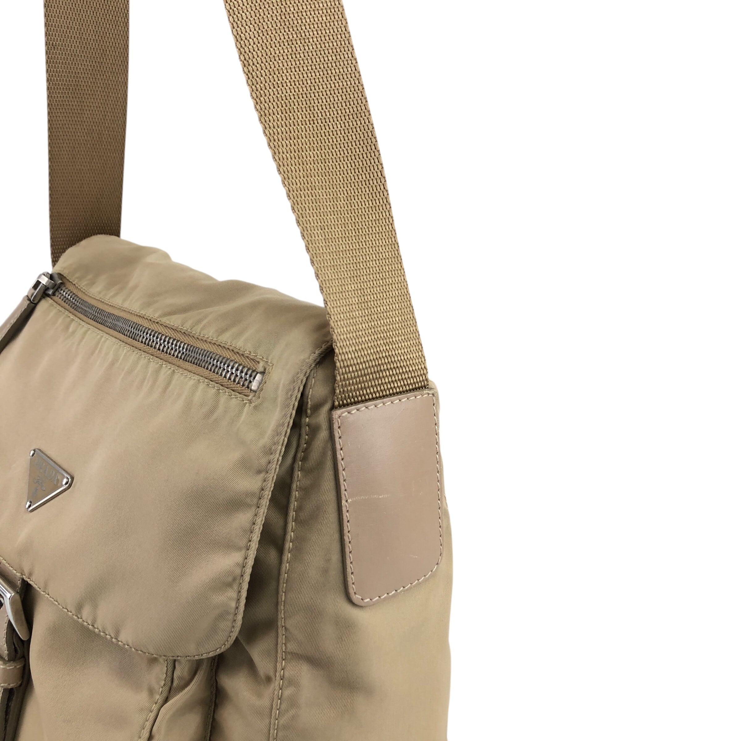 PRADA プラダ ショルダーバッグ ベージュ トライアングルロゴ フロント