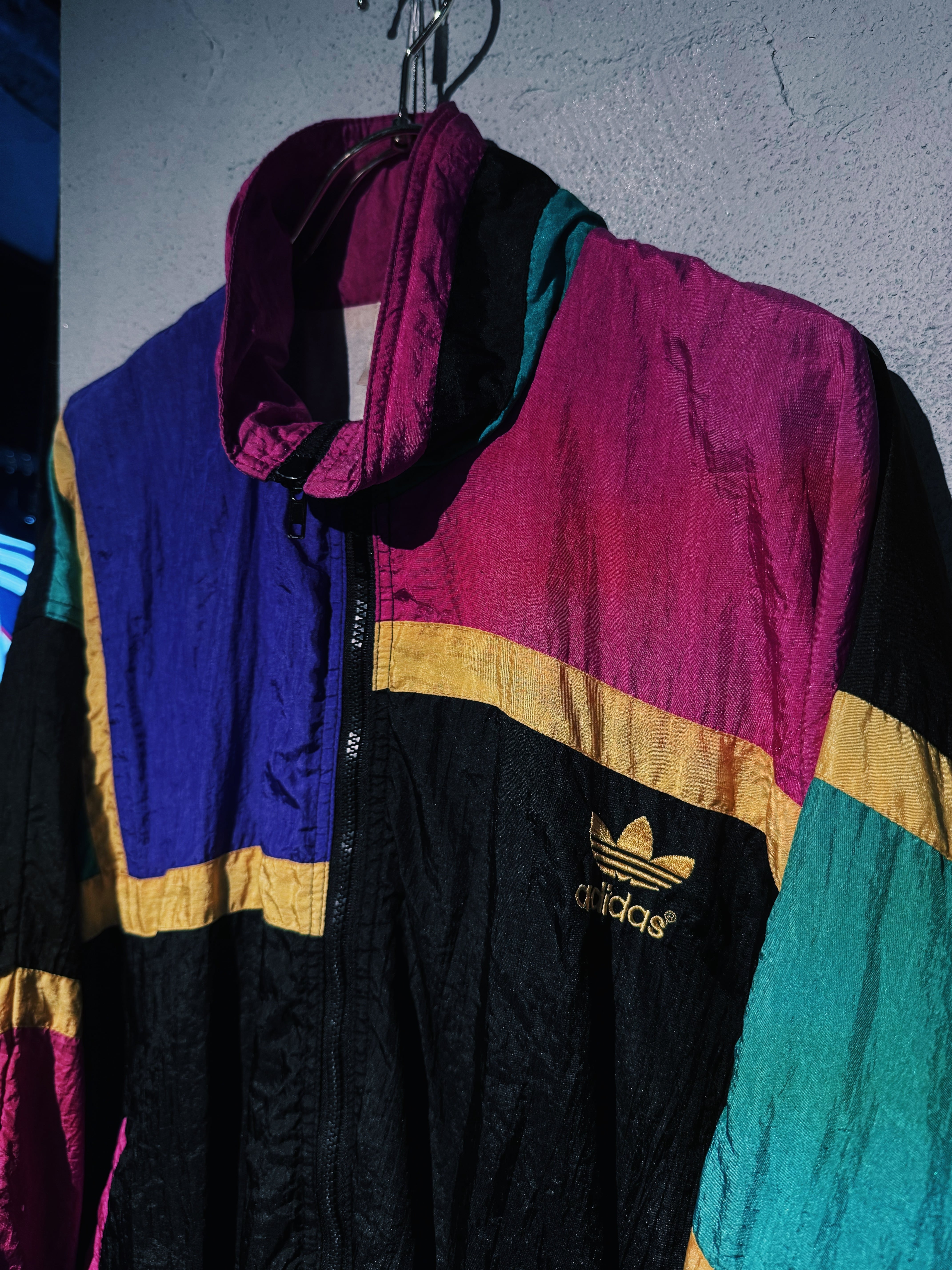 【激レア】【平成ギャル00s】 d.i.a. ビッグゴールドボタン派手ジャケット 超激レア』adidas トラックジャケット Jamaica KINGSTON - メルカリ