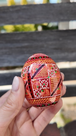 装飾用木製プィサンカ（イースターエッグ）with stand　コロミヤモデル