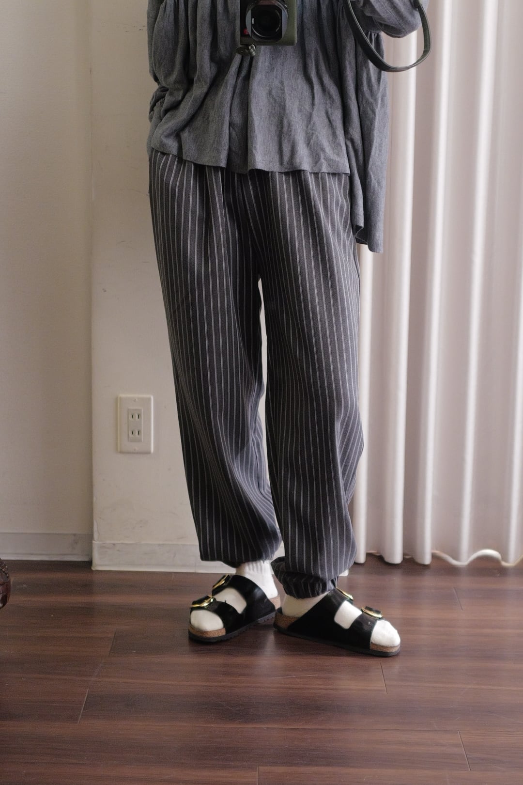 IKITSUKE stripe jogger pants Grey