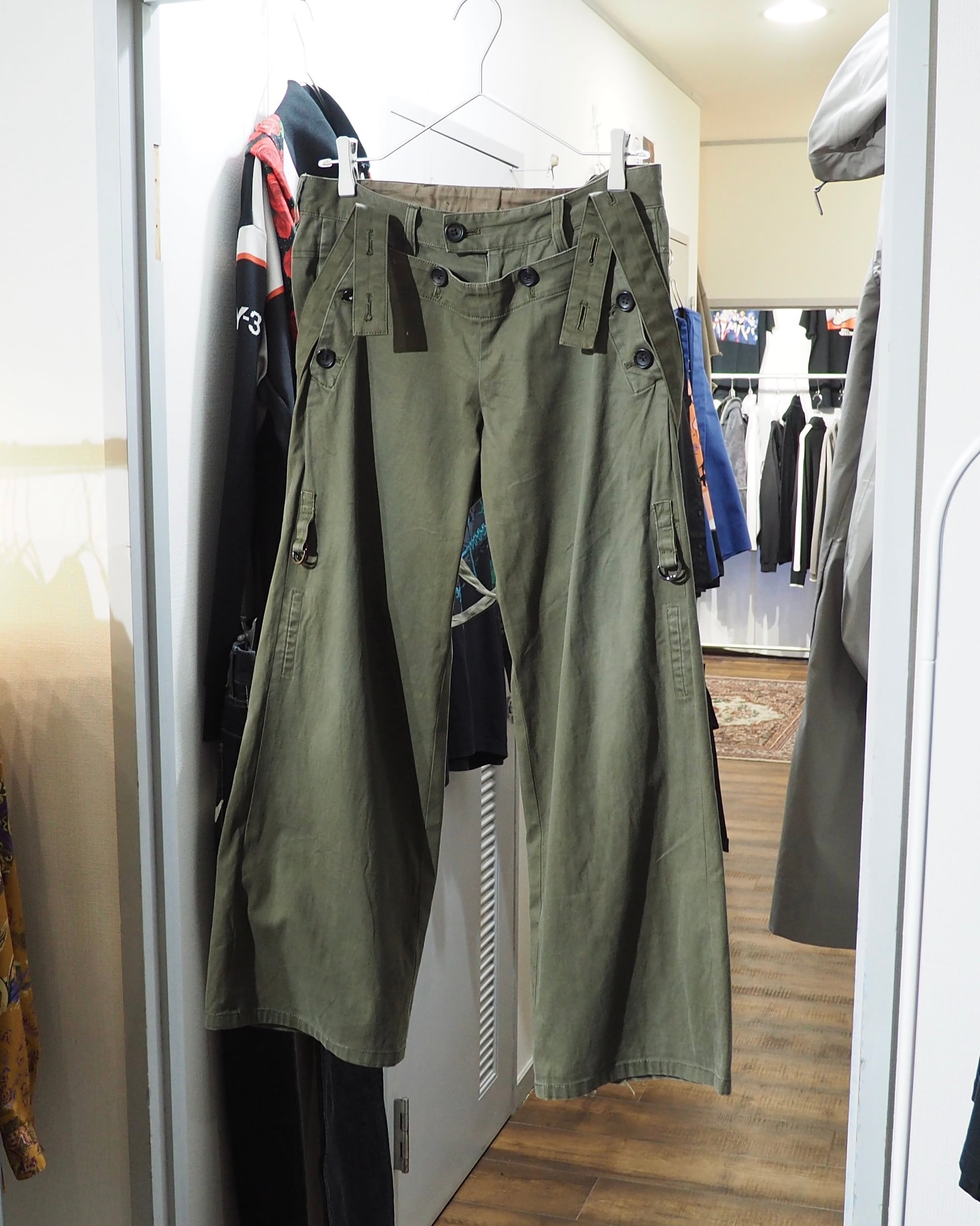 "THE TWELVE - 変形 " Suspender Flare Military Cargo Pants