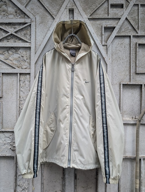 "NIKE" side line nylon jacket