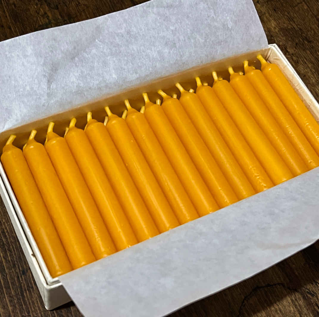 S2-6-45 ストレート 9×60mm 45本 箱入 蜜ろうそく