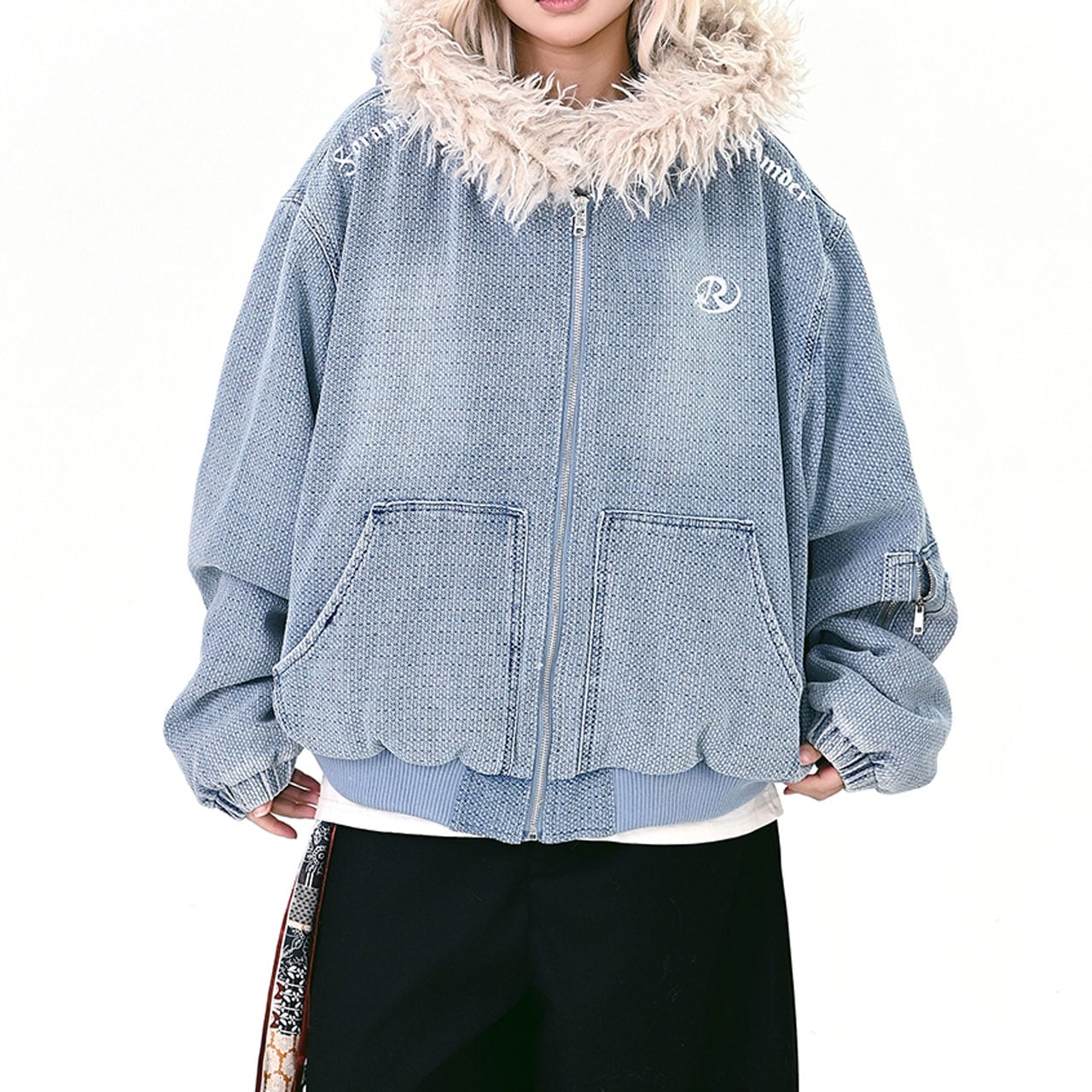 ボリュームフードジップオーバーブルゾン R01309