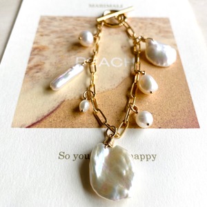 Pearl bracelet