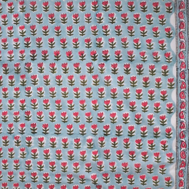 ブロックプリント生地【50cm単位】インド綿 片耳デザイン付き 小花柄 アイスブルー×白×赤 #73176-BL2