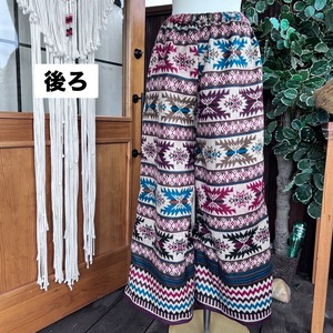 カラフルヤクフレアーパンツ