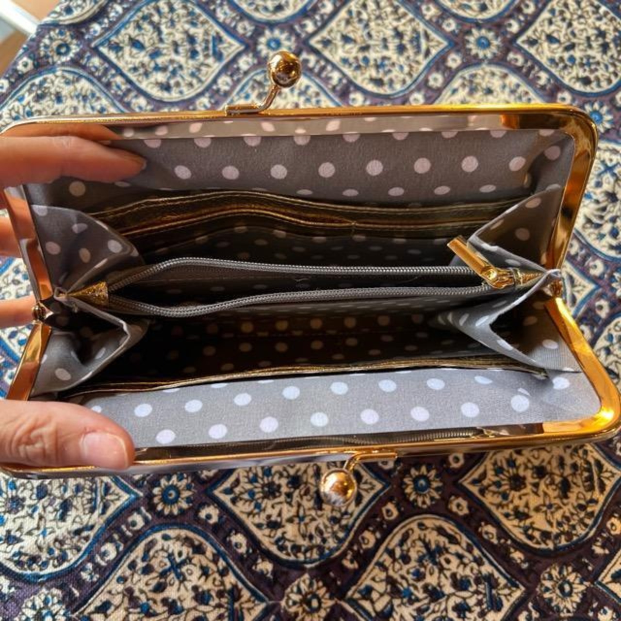 TOPANGA Accessory　Metallic Clasp Wallet 　Gold　メタリック　がま口　　ゴールド　　メタリック　財布　アクセサリー　　持ち運び収納　ウォレット