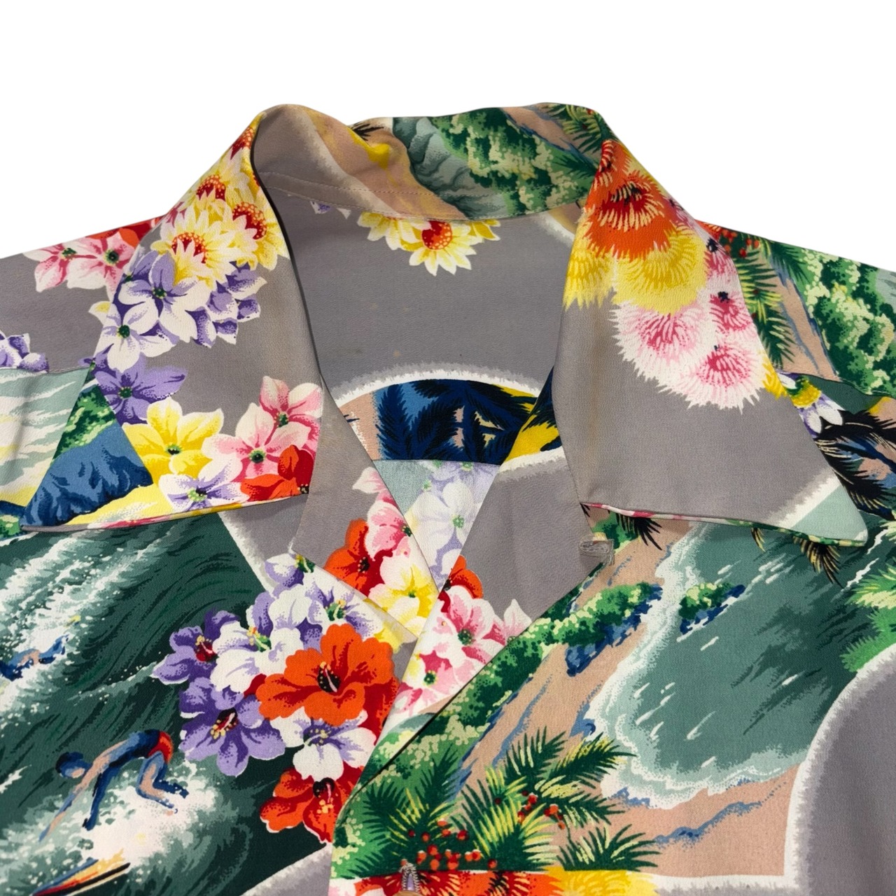 vintage 1950’s PALI HAWAIIAN STYLE rayon hawaiian shirt “Heyday’s of Hawaii”