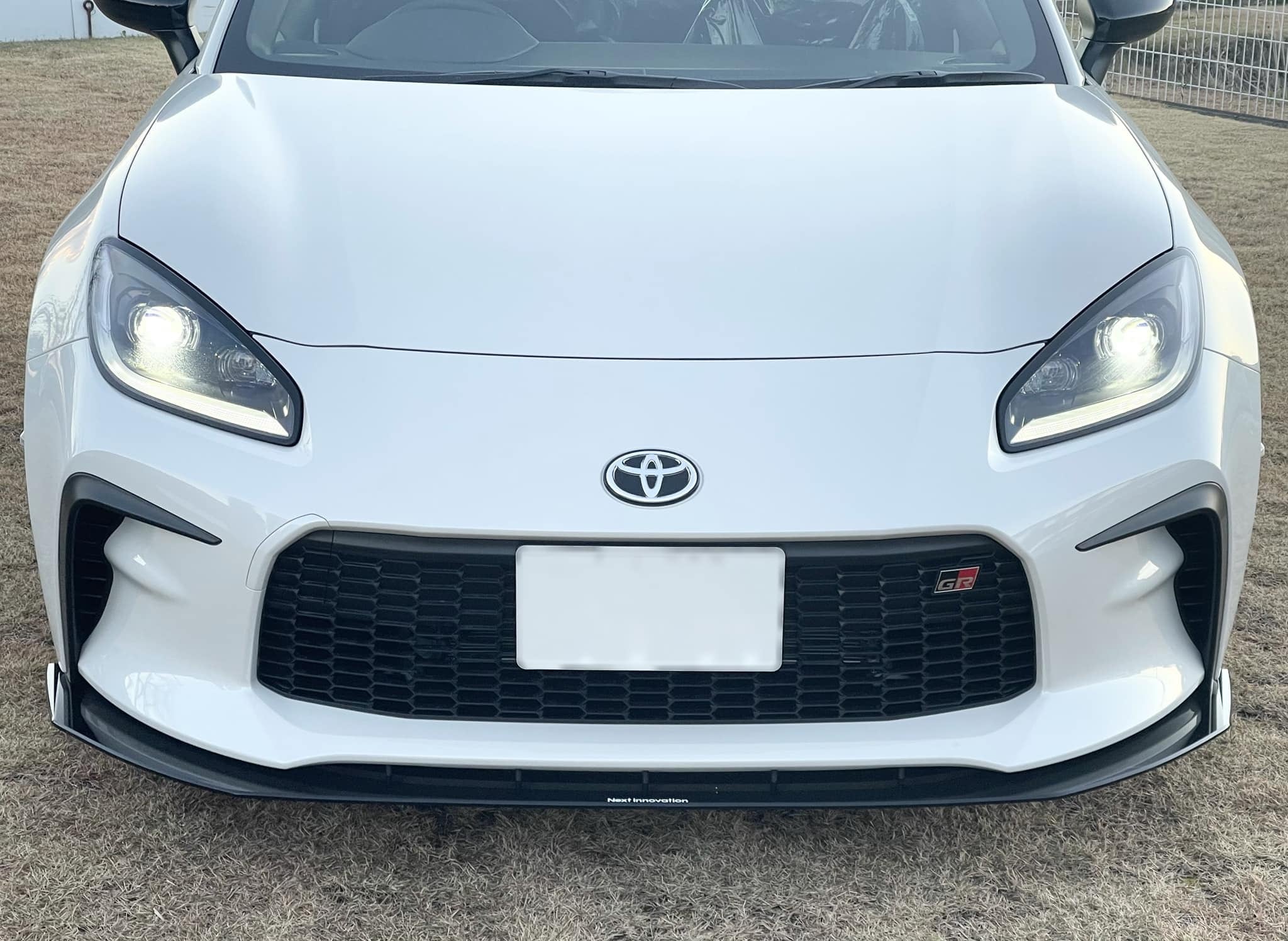 Next innovation フロントアンダ－スポイラ－ トヨタ GR 86 ZN8 | （株